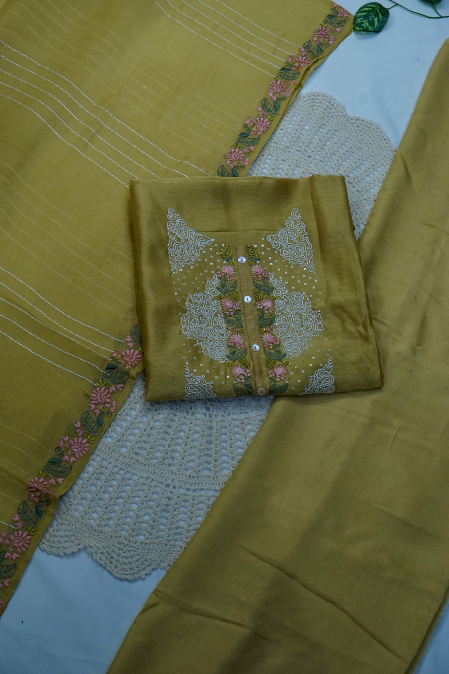 UNSTITCHED SALWAR MATERIAL AM115