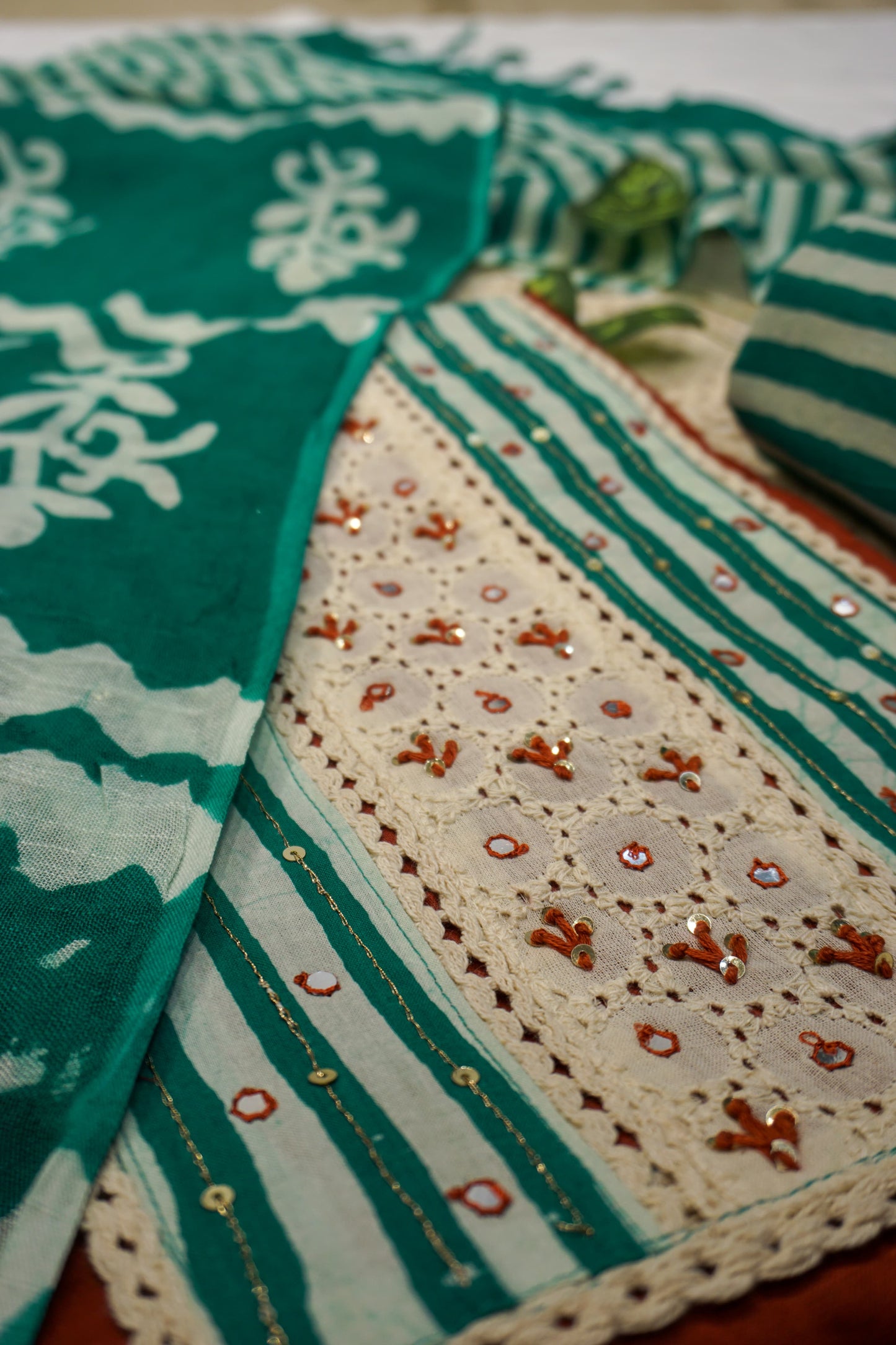 UNSTITCHED SALWAR SET