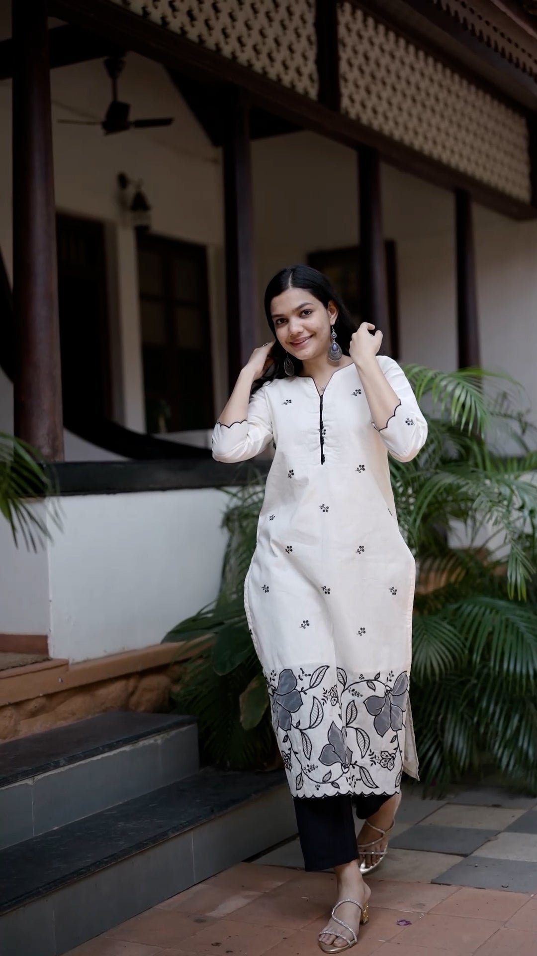 Elegant White Floral Embroidered Kurthi