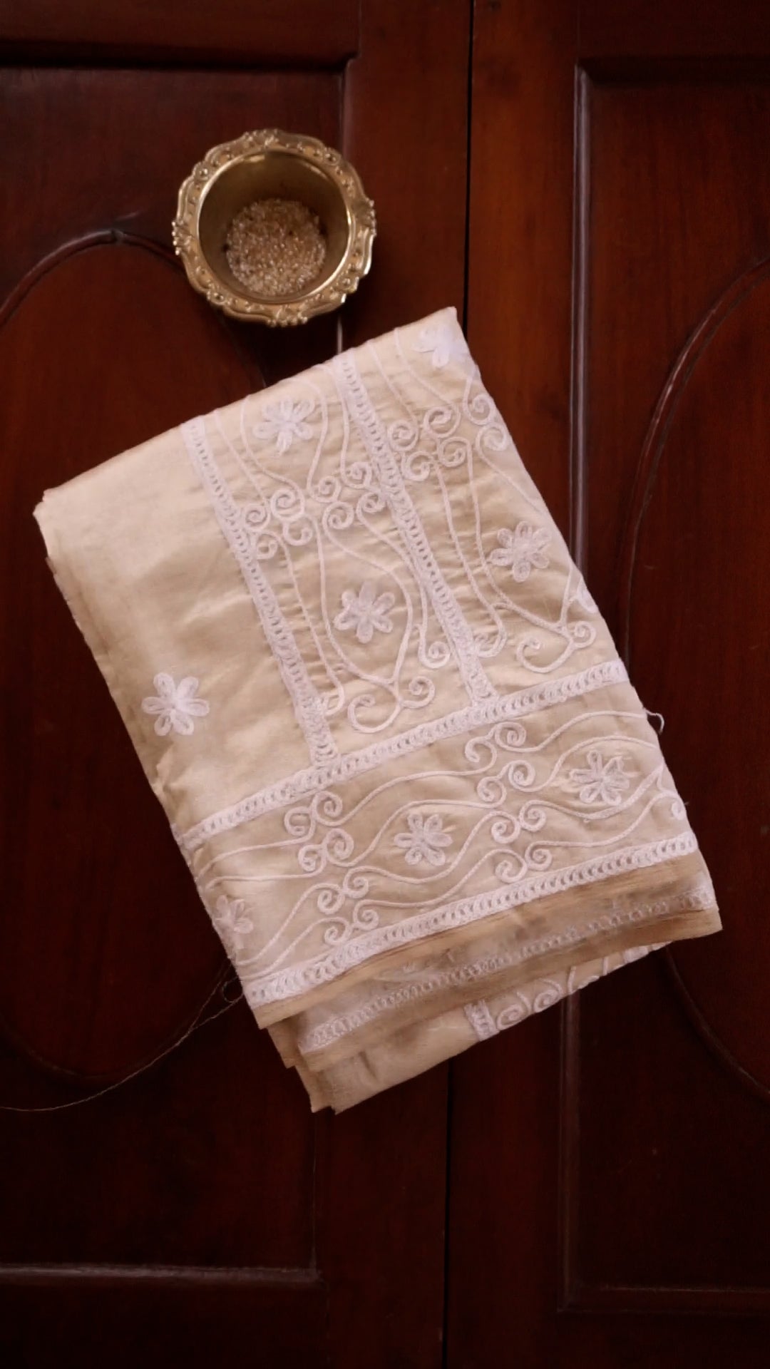 Elegant Embroidered Tissue Saree REE9