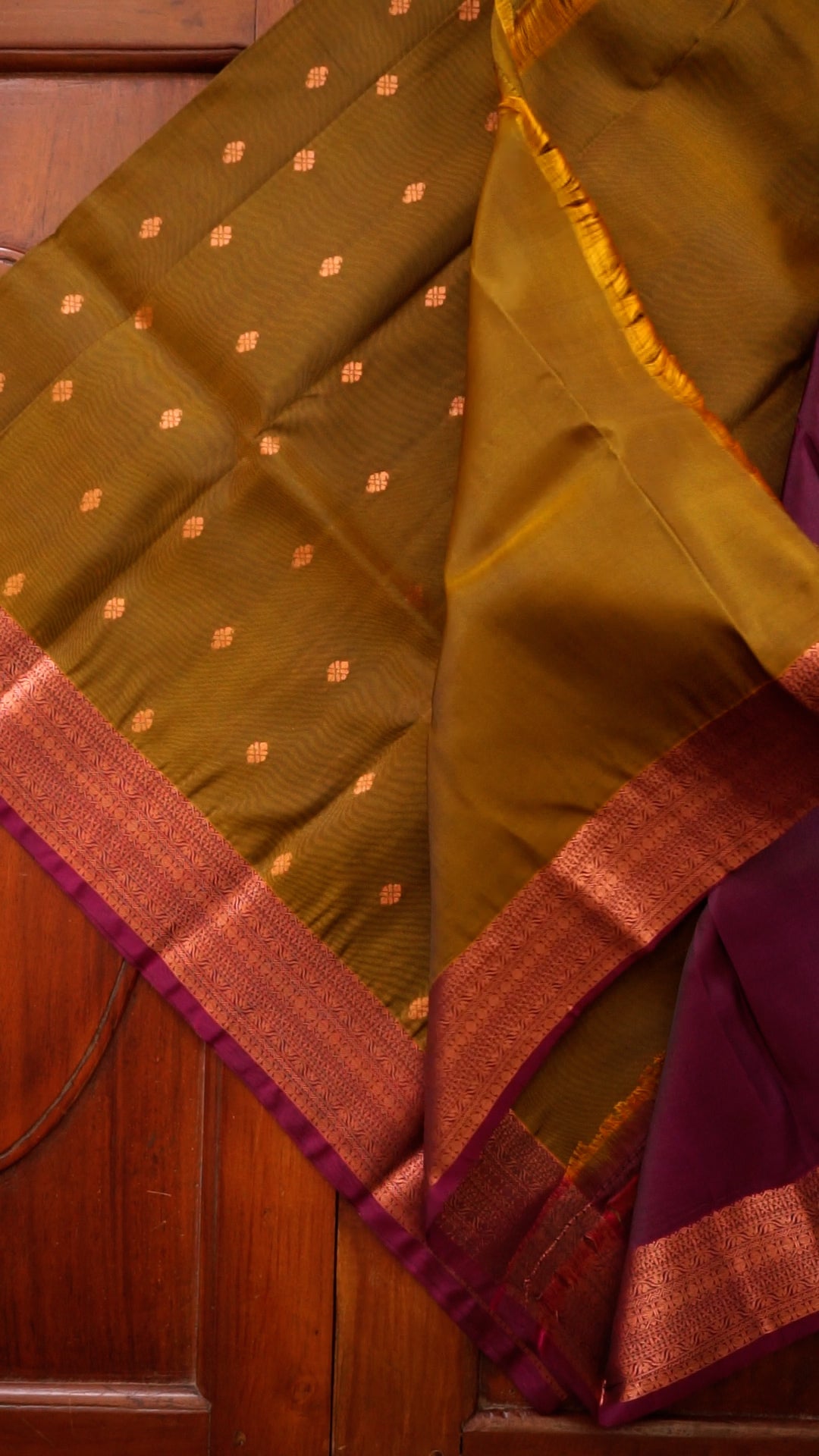 Elegant Silk Saree [SOA01]