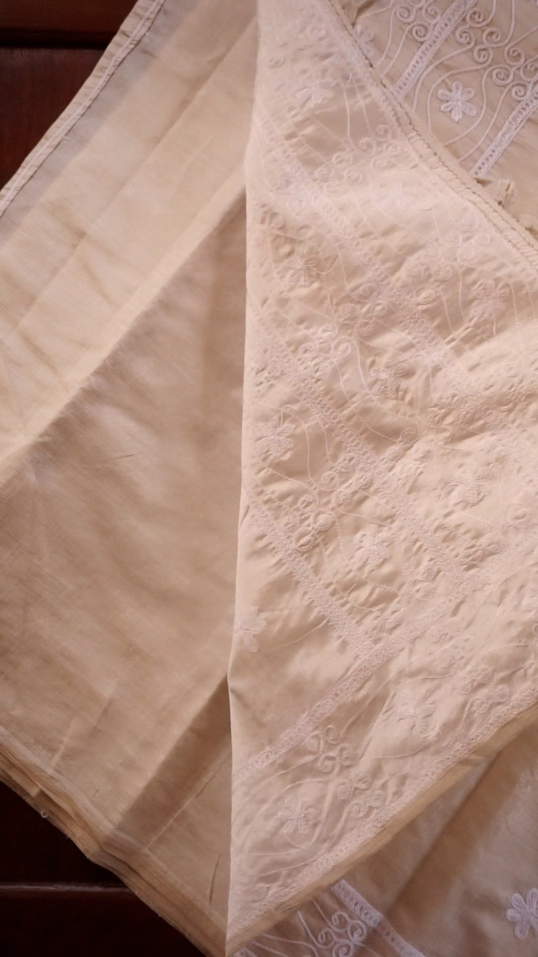 Elegant Embroidered Tissue Saree REE9