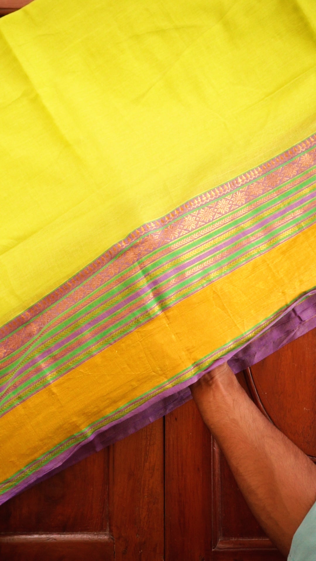 Elegant Mul Cotton Saree [MC41]