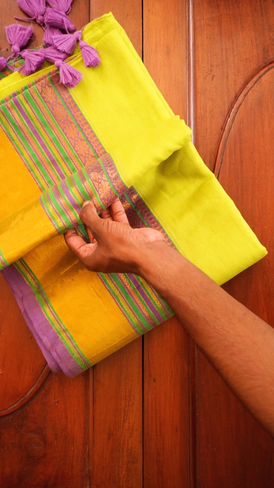 Elegant Mul Cotton Saree [MC41]