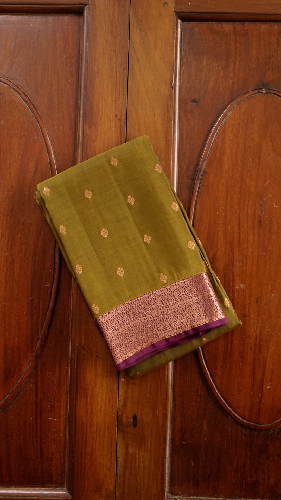 Elegant Silk Saree [SOA01]
