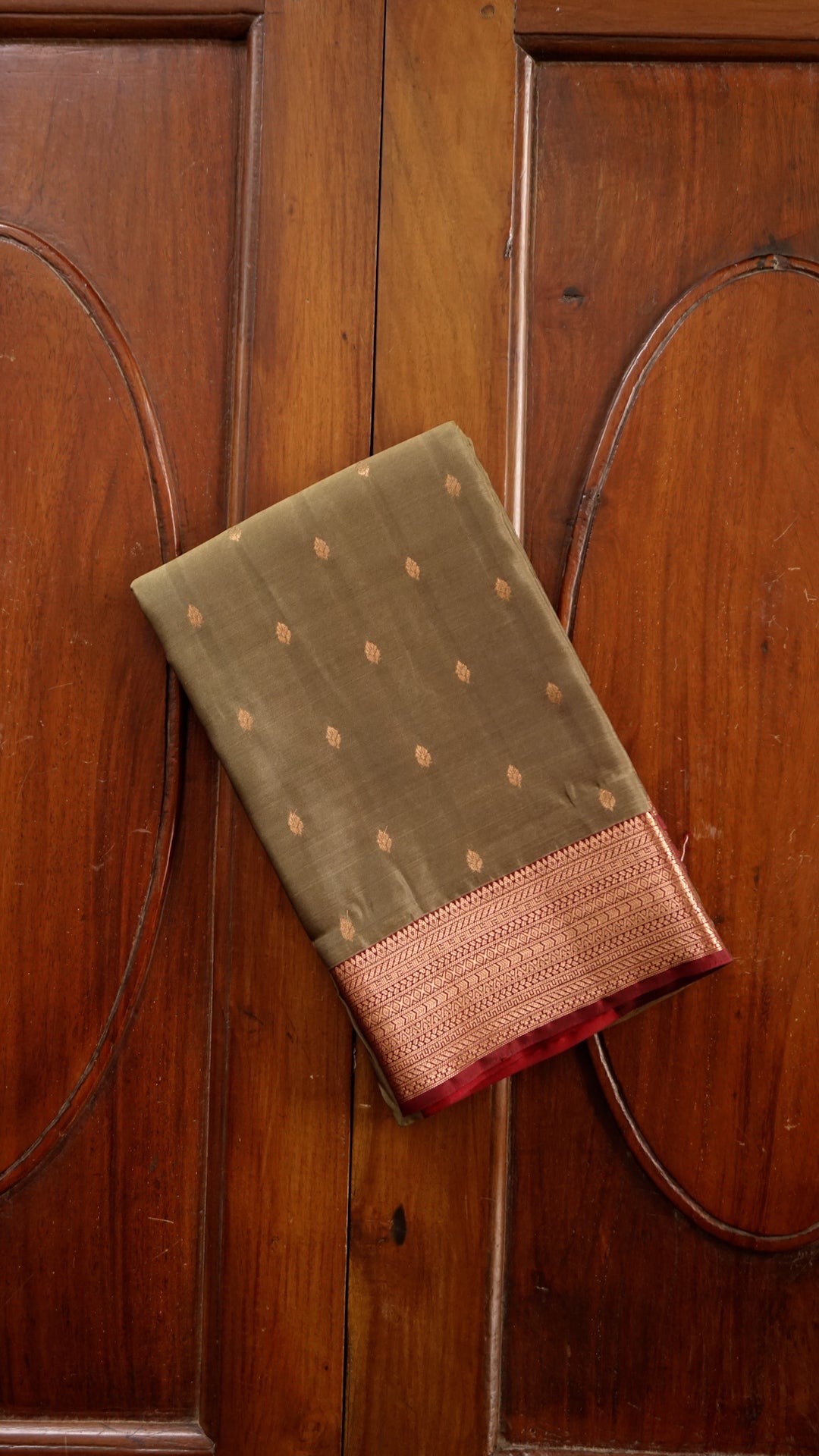 Elegant Silk Saree [SOA47]