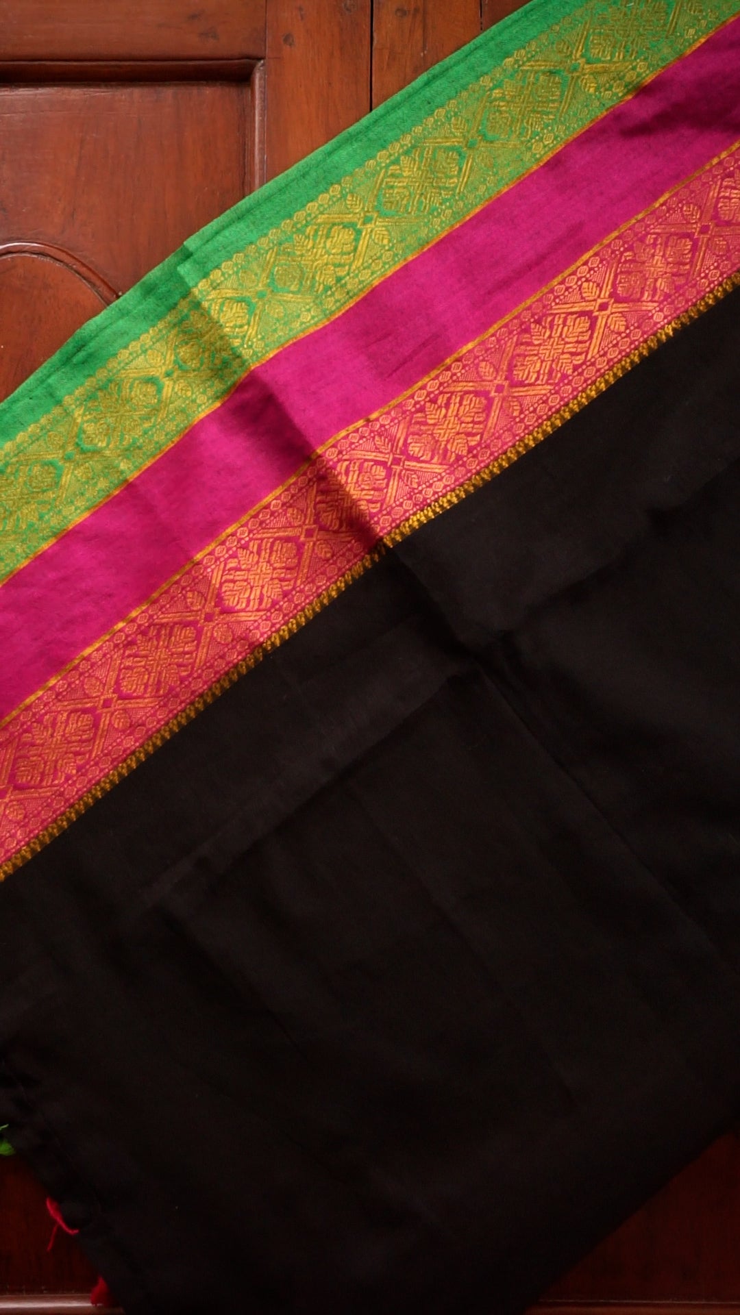 Elegant Mul Cotton Saree [MC001]