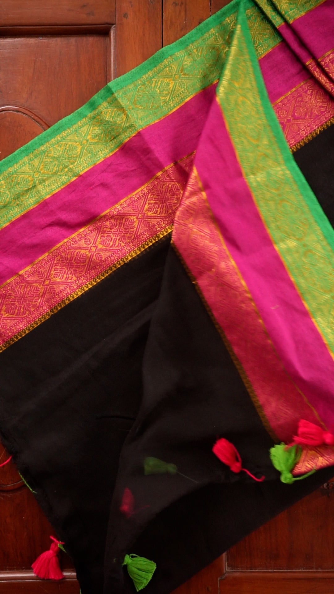 Elegant Mul Cotton Saree [MC001]
