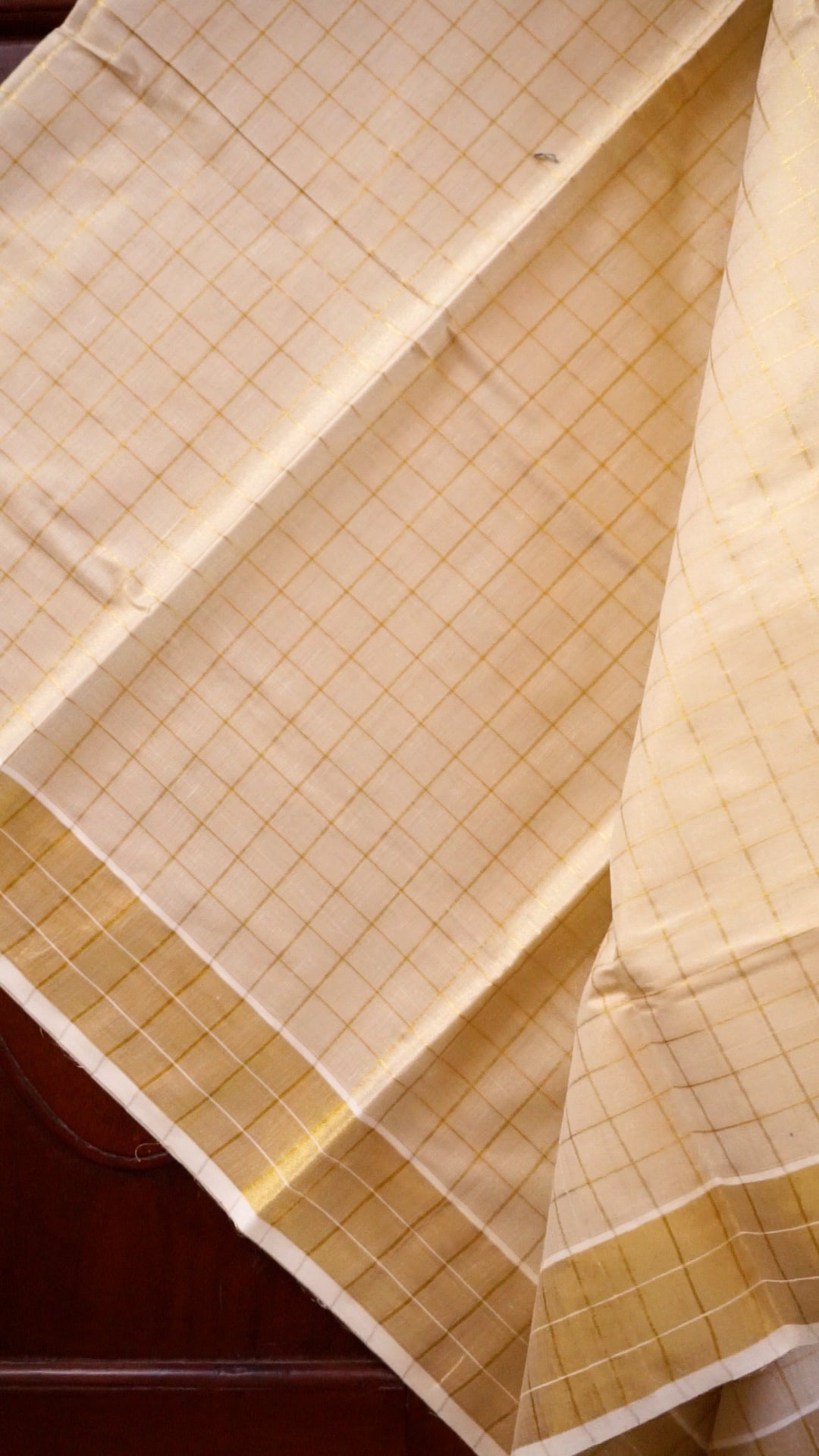 Kerala Kasavu Sare [GUD254]