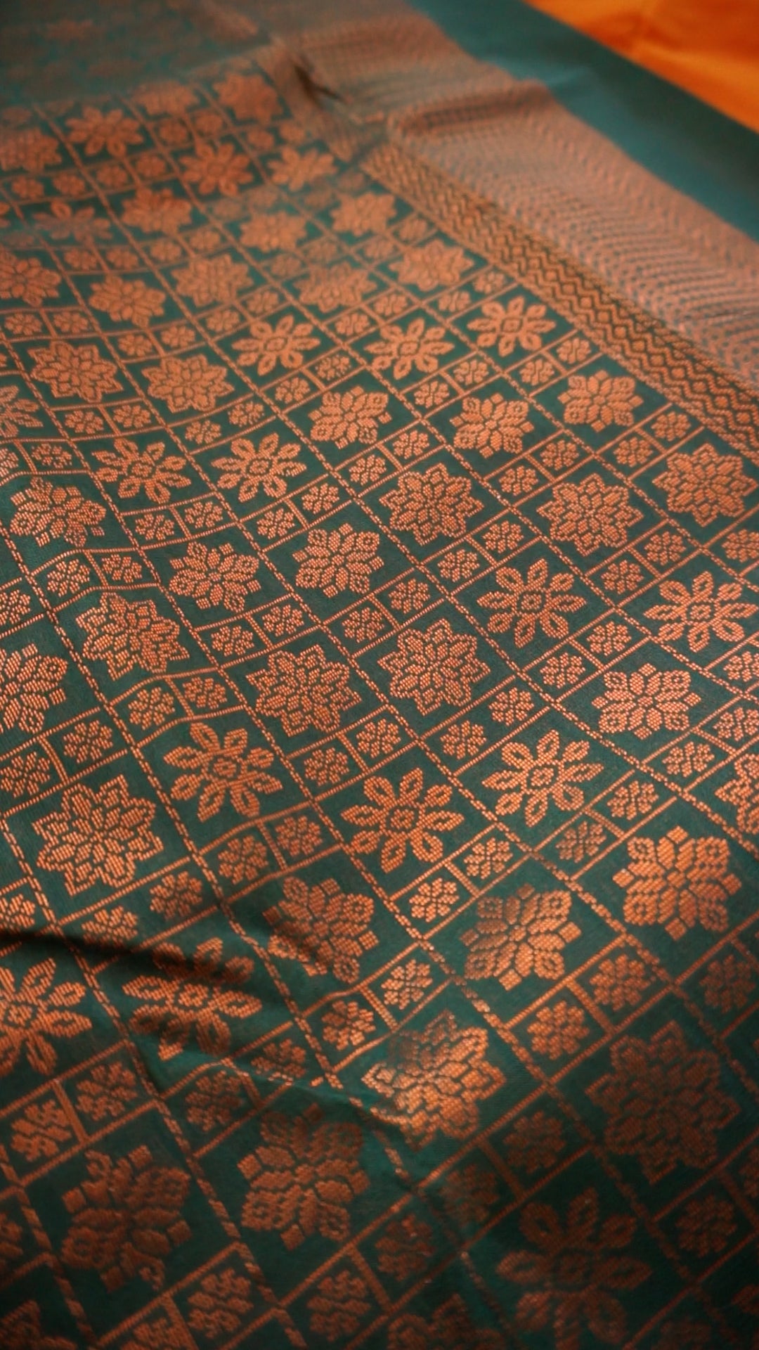 Silk saree [SOA43]