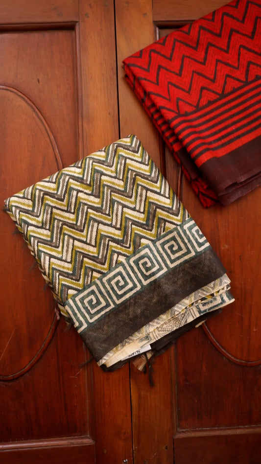 Elegant Cotton Saree with Zigzag Design Border [AM263]