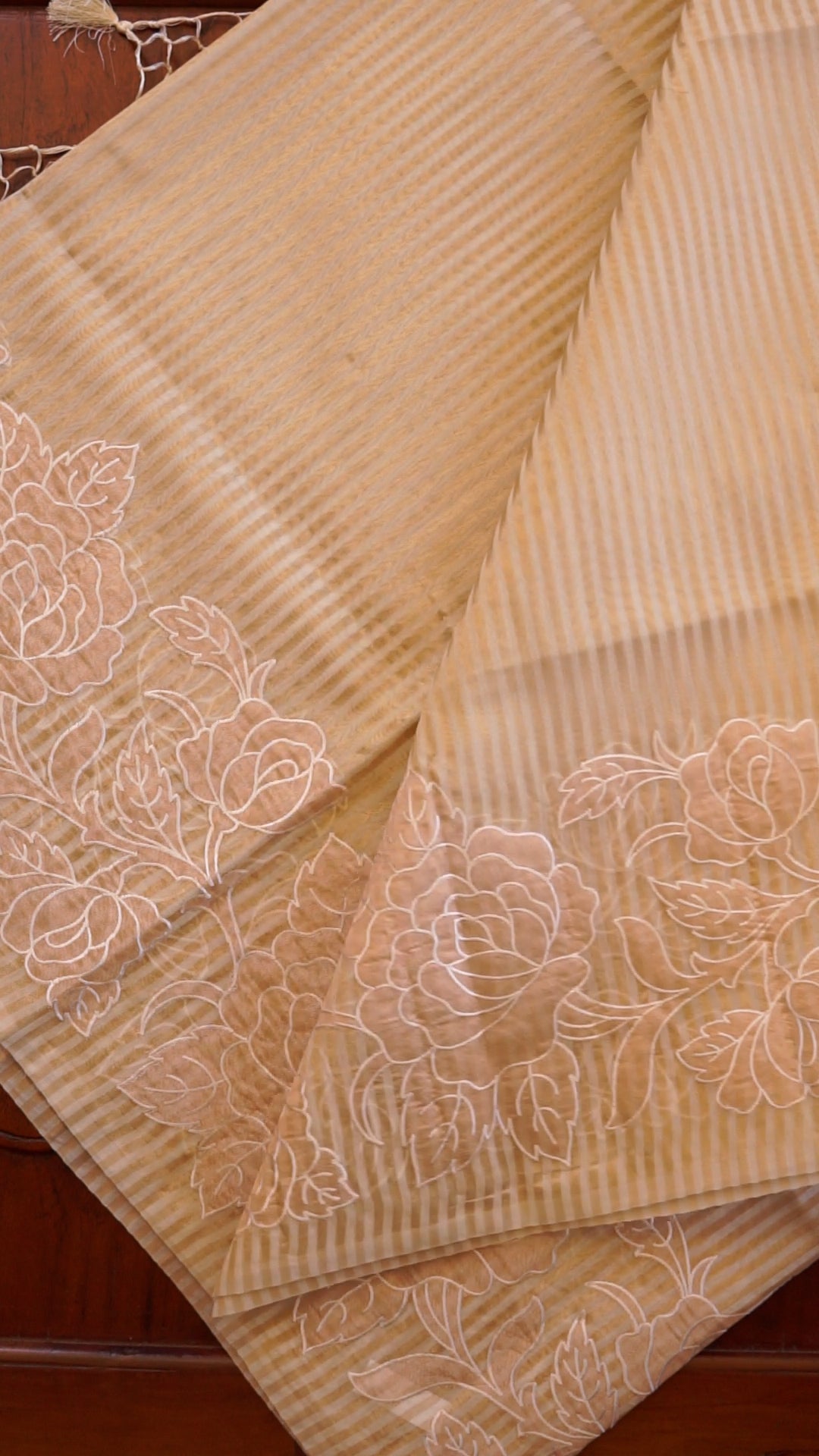 Soft Striped Floral Saree [B04]