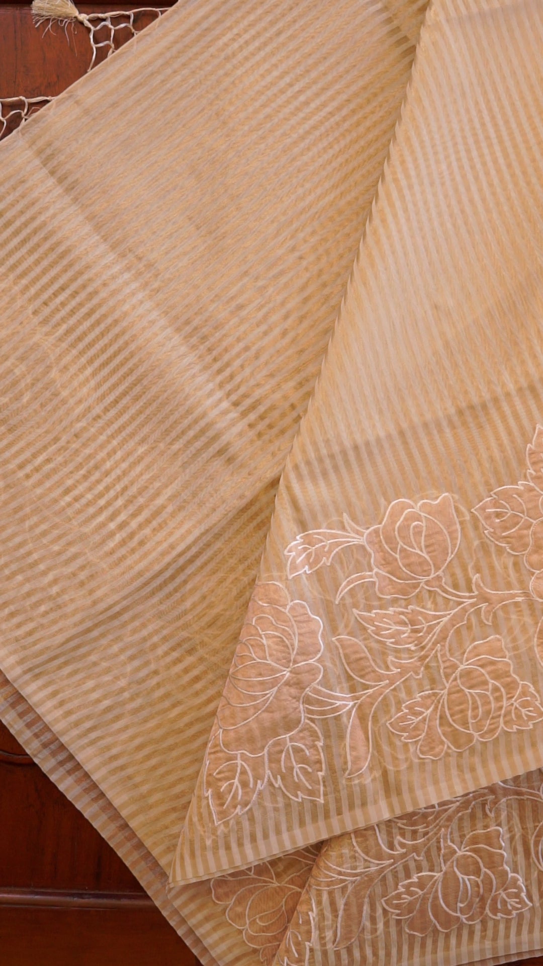 Soft Striped Floral Saree [B04]