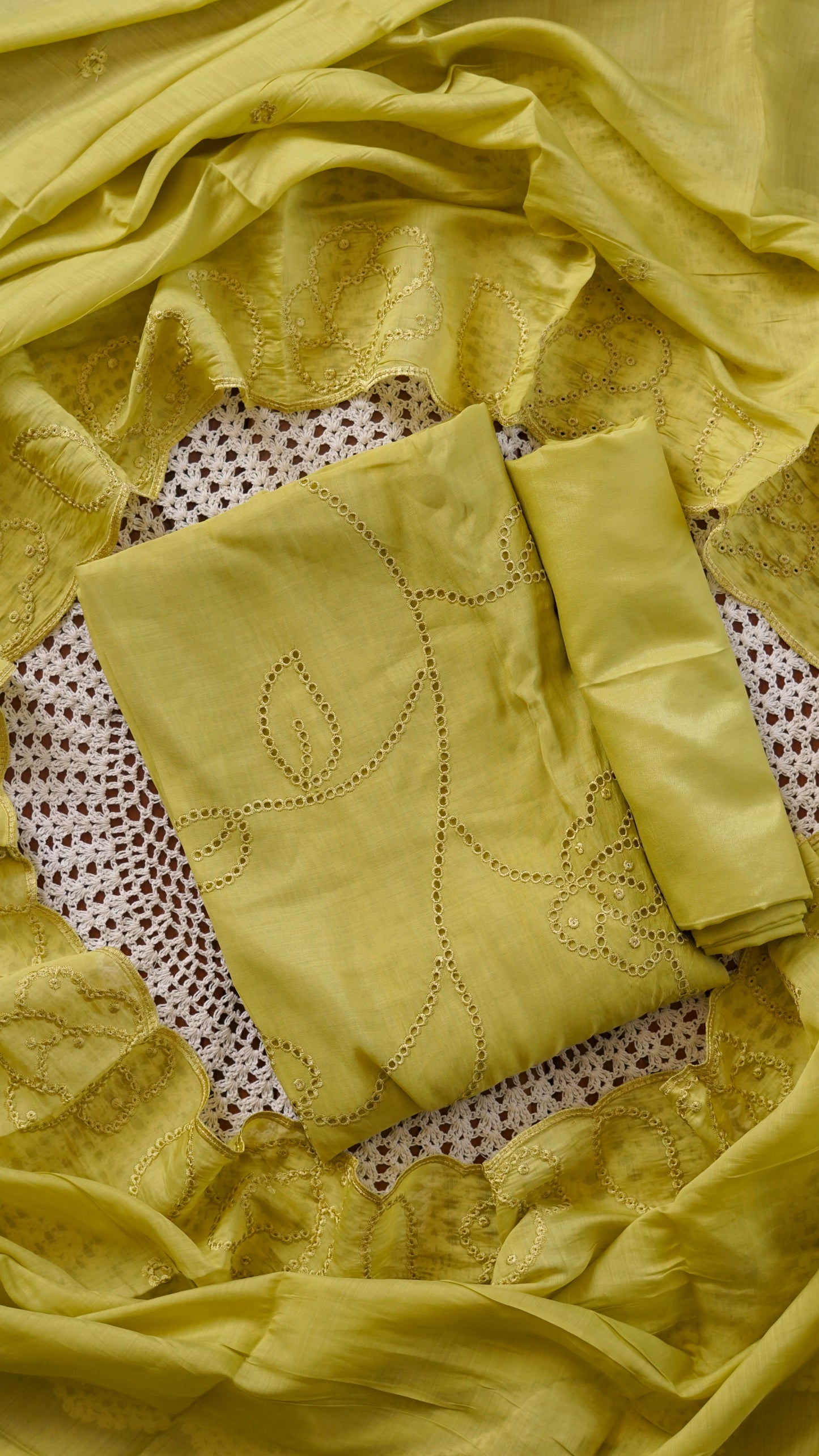 Premium Mul Cotton Unstitched Salwar Set [GUG215]