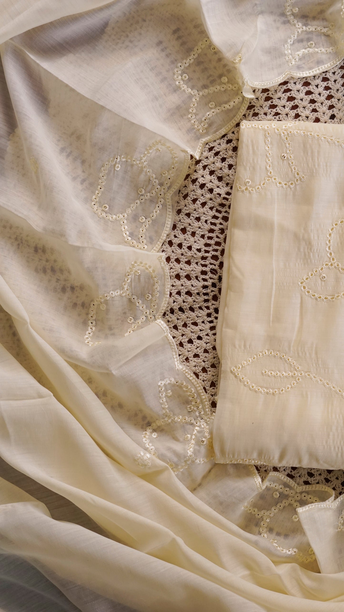Premium Mul Cotton Unstitched Salwar Set [GUG212]