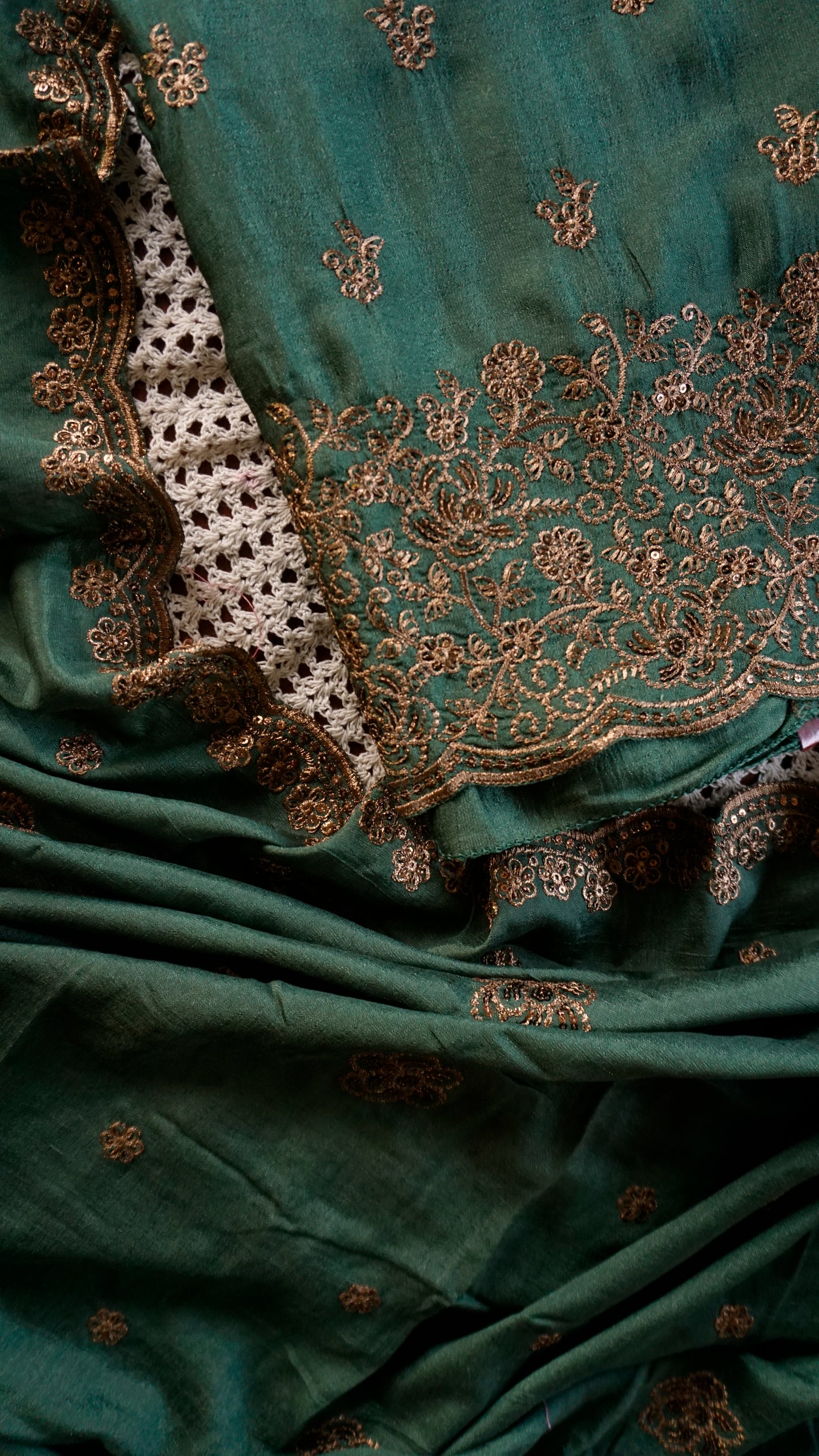 Elegant Vijithra Silk Unstitched Salwar Set  [GUD375]