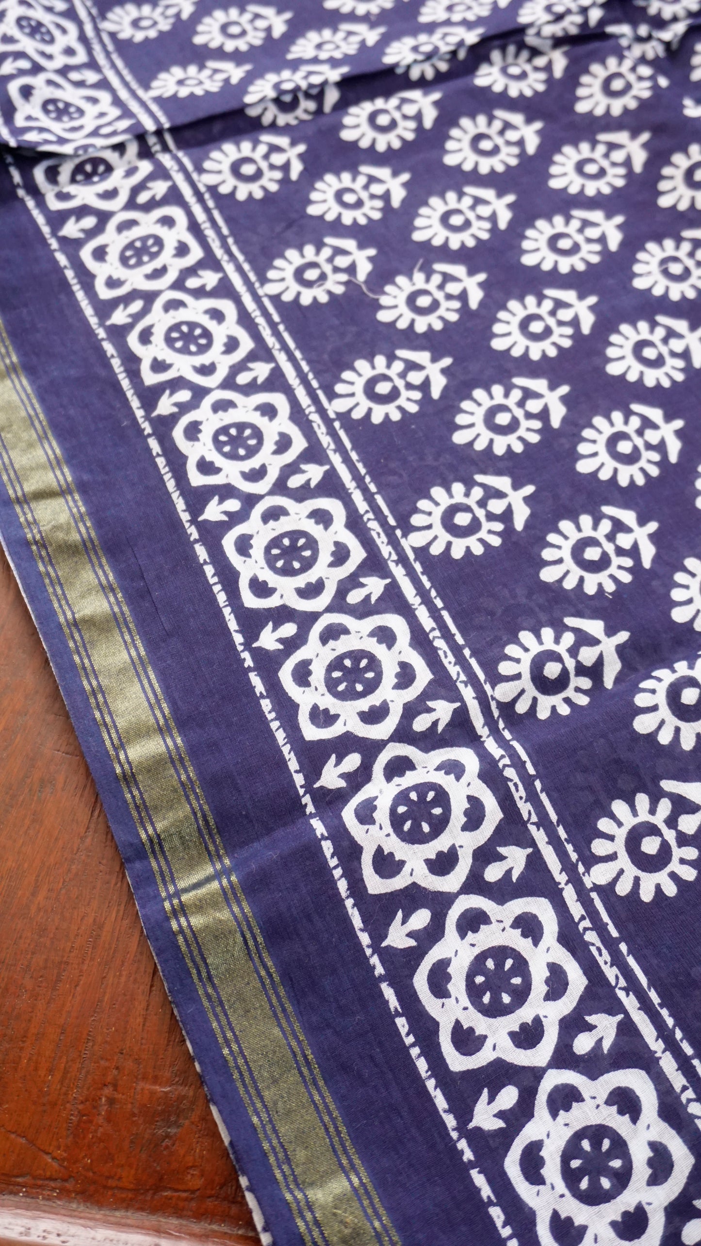 Elegant Mul Cotton Saree [MC27]