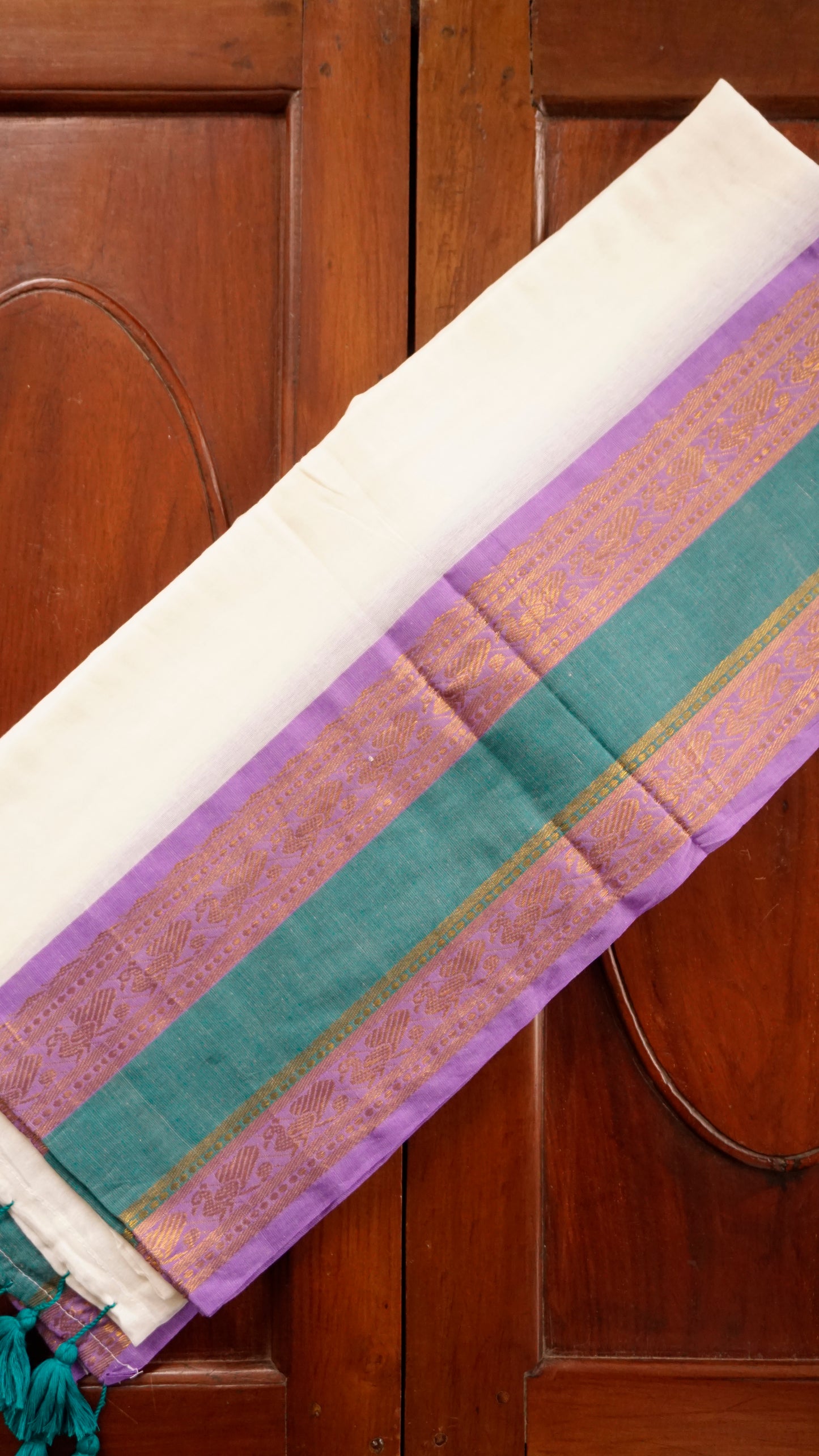 Elegant Mul Cotton Saree [MC44]