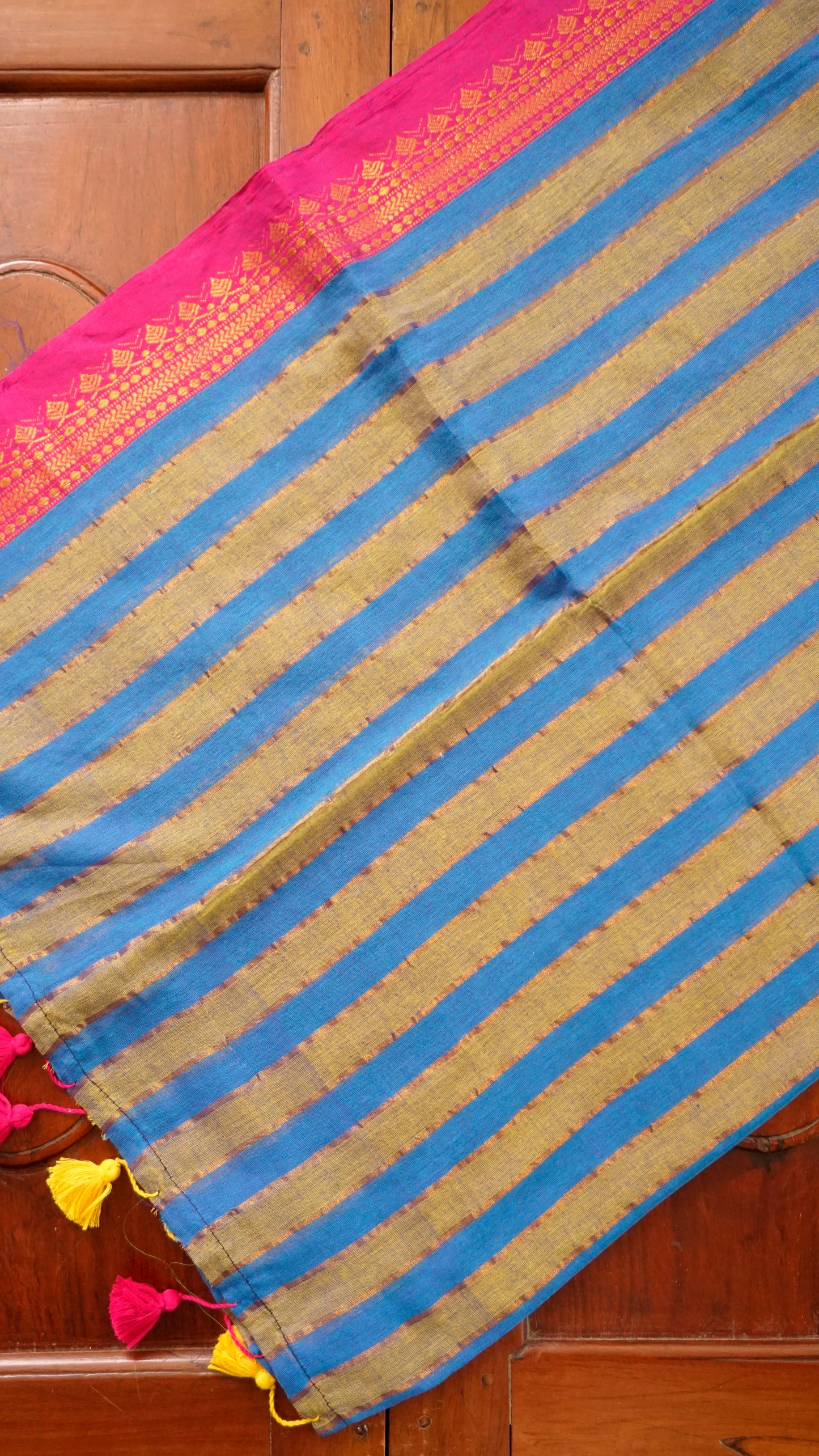 Elegant Mul Cotton Saree [MC34]