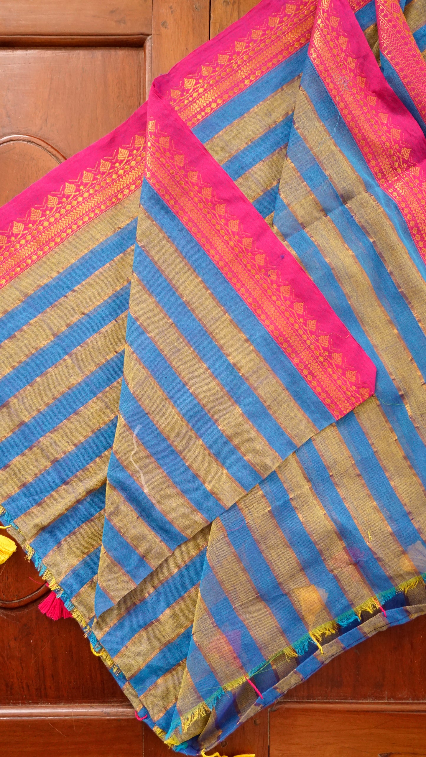 Elegant Mul Cotton Saree [MC34]