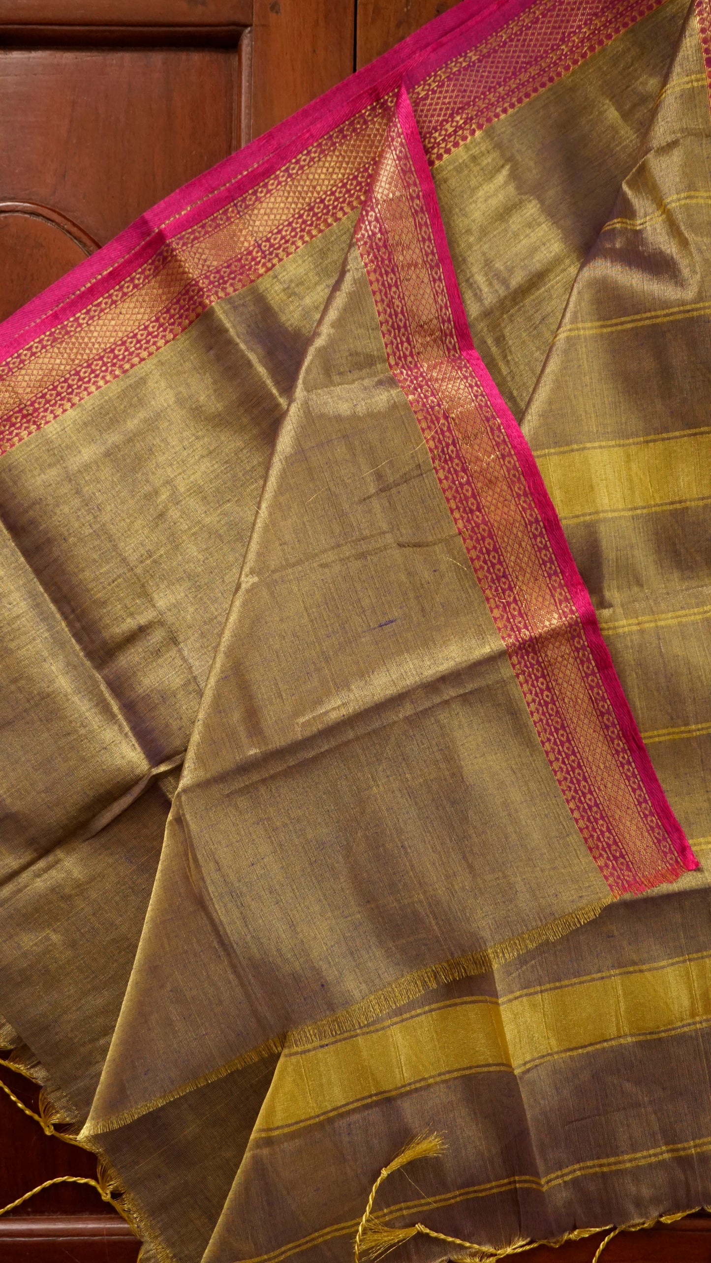 Elegant Mul Cotton Saree [MC35]