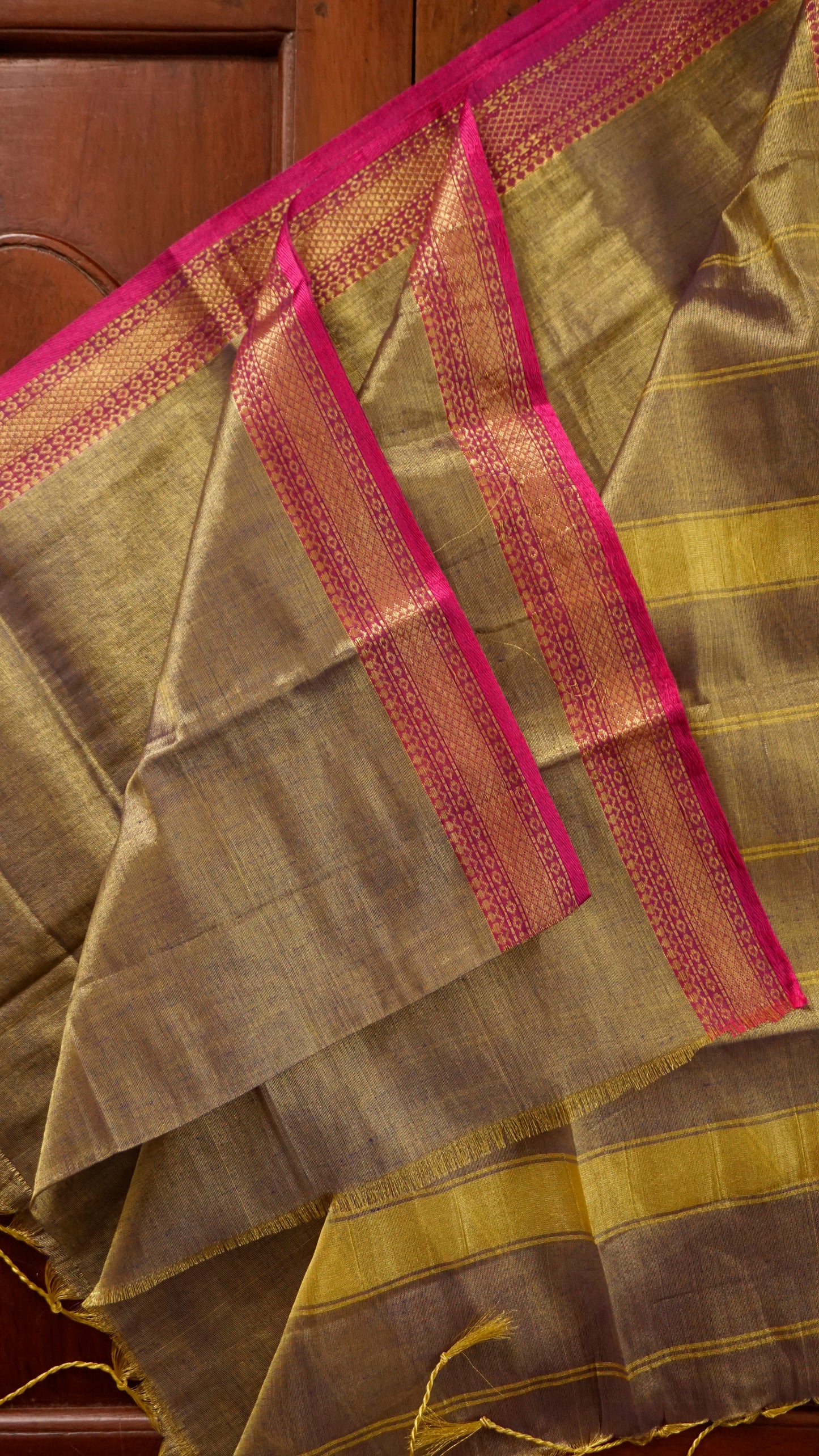 Elegant Mul Cotton Saree [MC35]