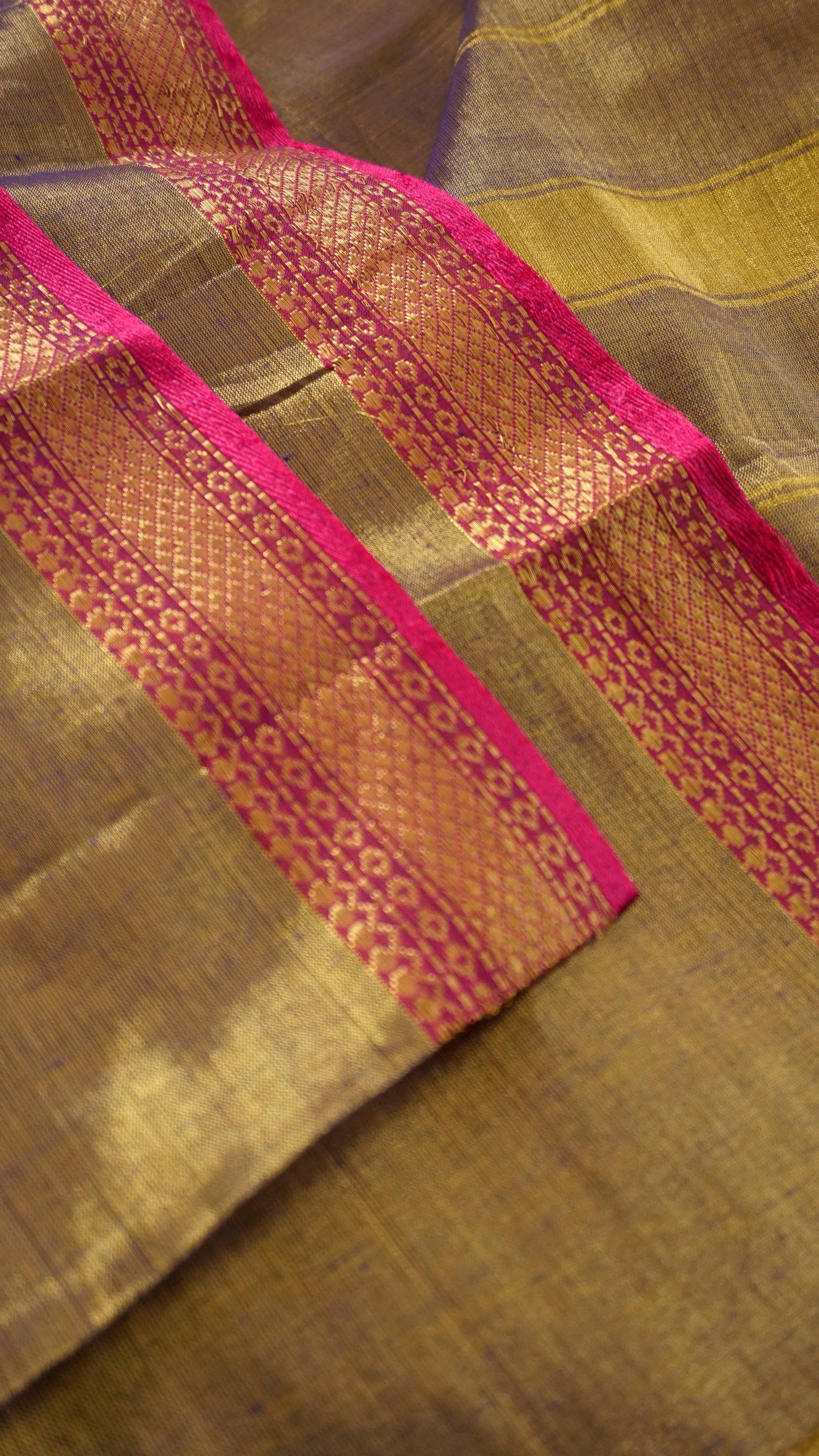 Elegant Mul Cotton Saree [MC35]