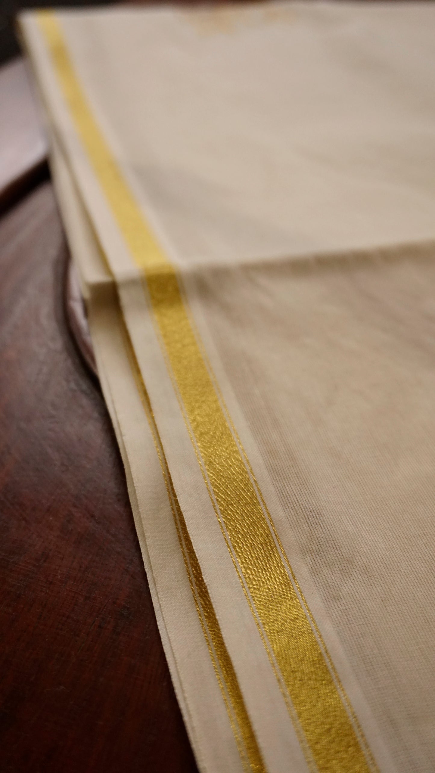 Elegant Kerala Kasavu Saree with Golden Zari Border [MC67]