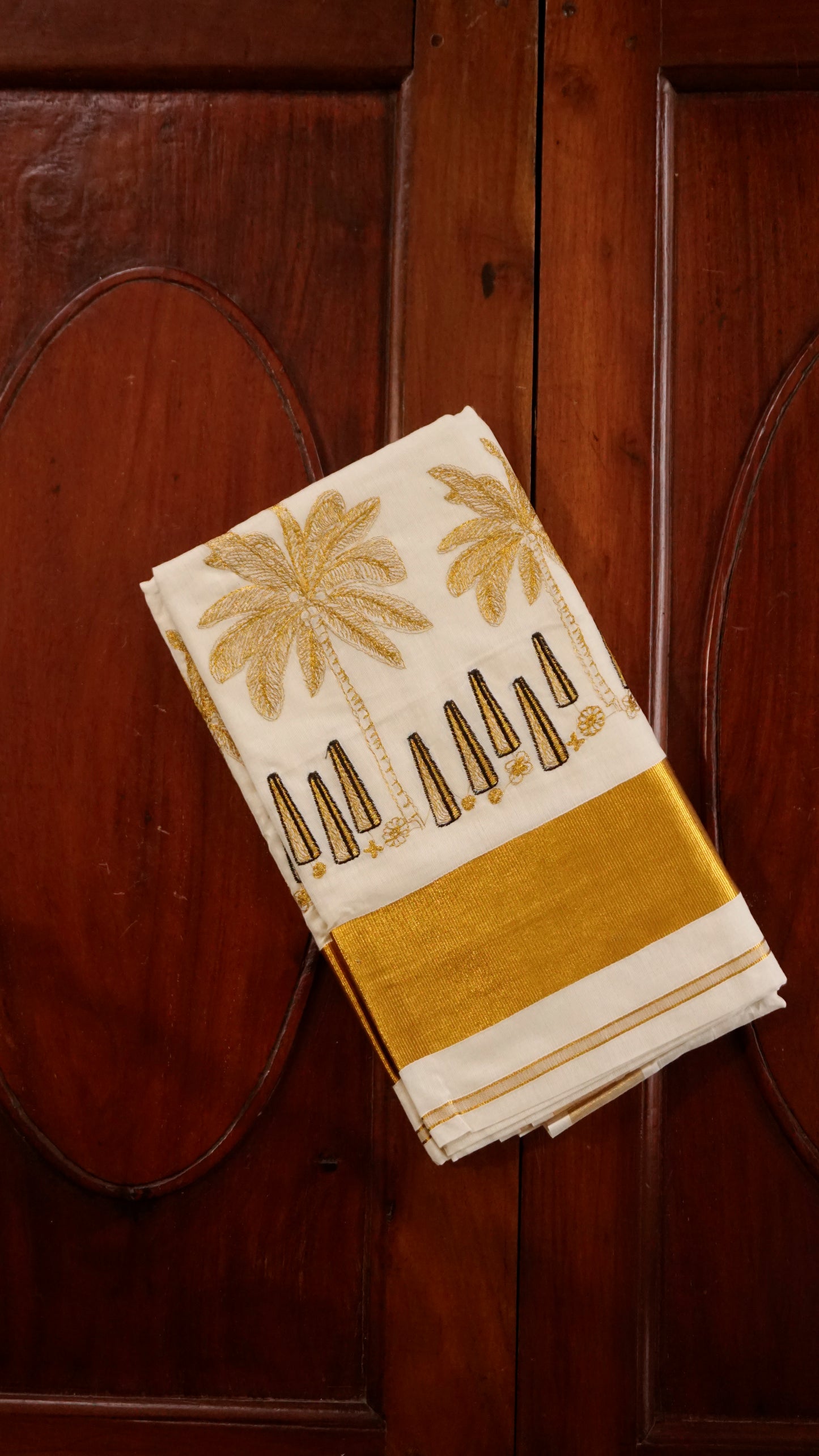 Traditional Kerala Kasavu Saree with Golden Palm Tree Motifs [MC66]