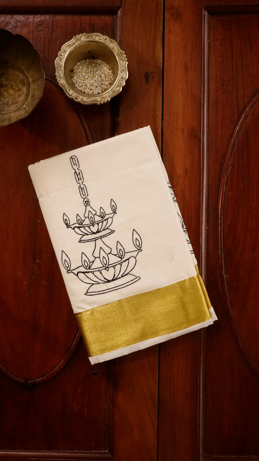 Elegant Kerala Kasavu Saree with Traditional Nilavilakku Motif [MC68]
