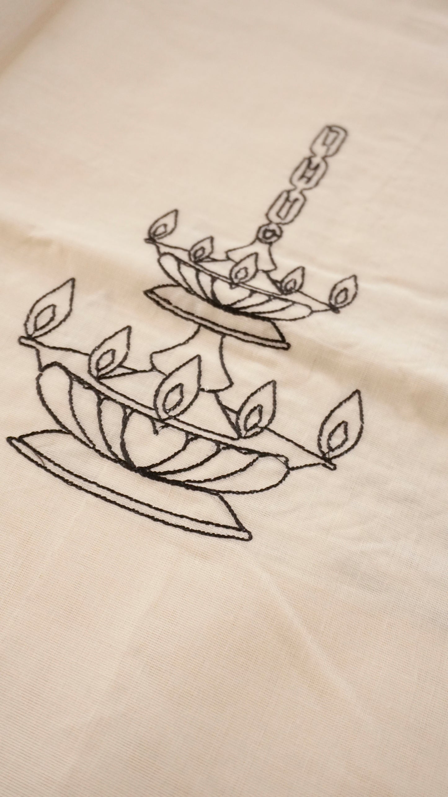 Elegant Kerala Kasavu Saree with Traditional Nilavilakku Motif [MC68]