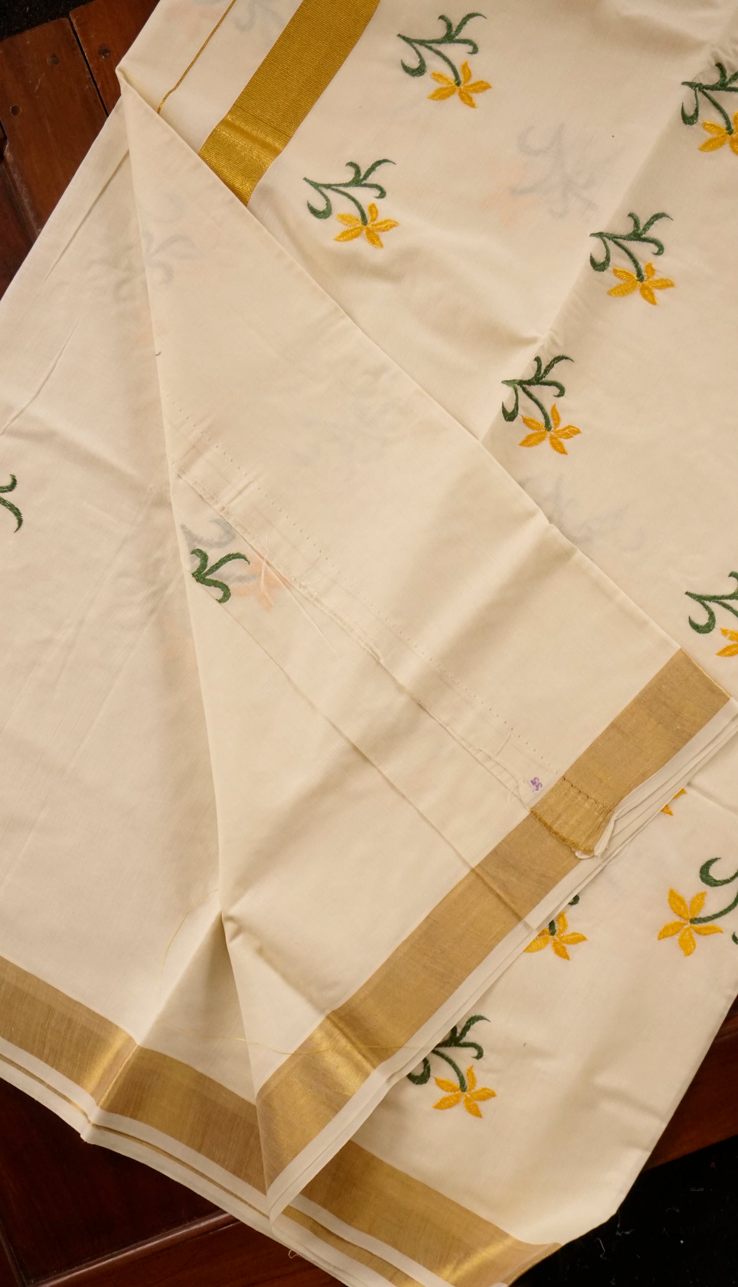 Elegant Kerala Kasavu Saree with Floral Embroidery [MC59]