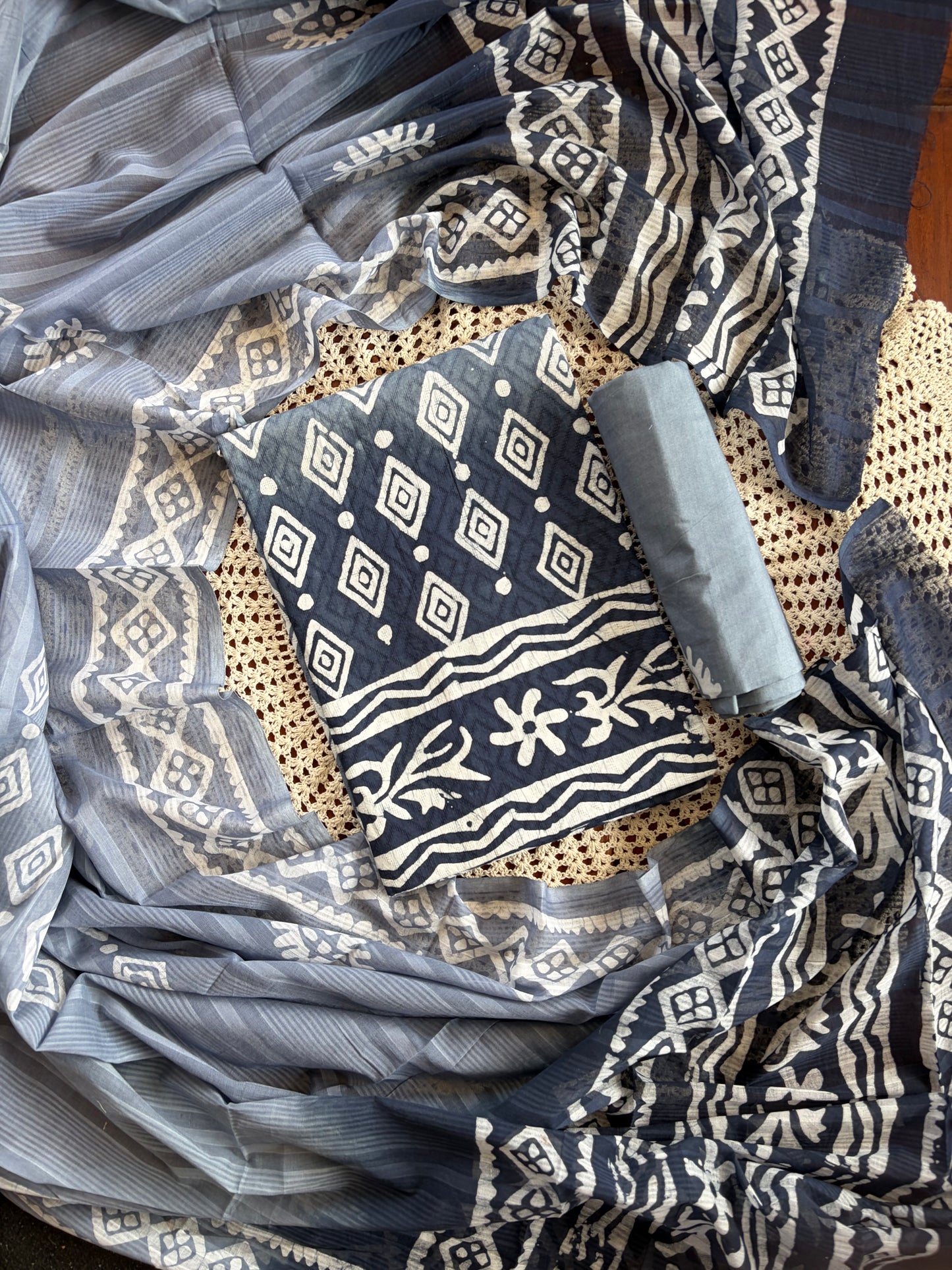 Elegant Blue Cotton Unstitched Salwar Set with Printed Dupatta[GUE26]