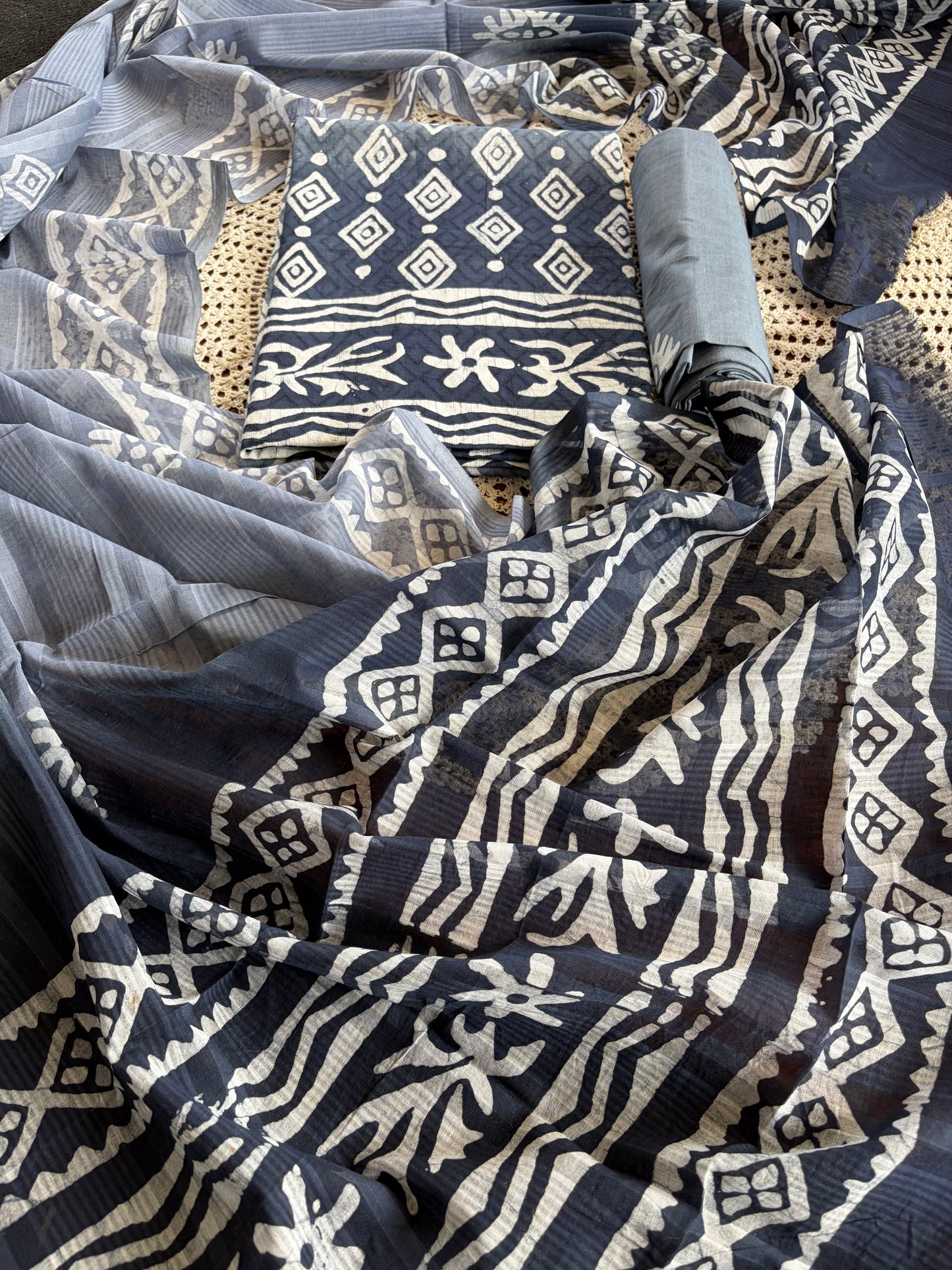 Elegant Blue Cotton Unstitched Salwar Set with Printed Dupatta[GUE26]