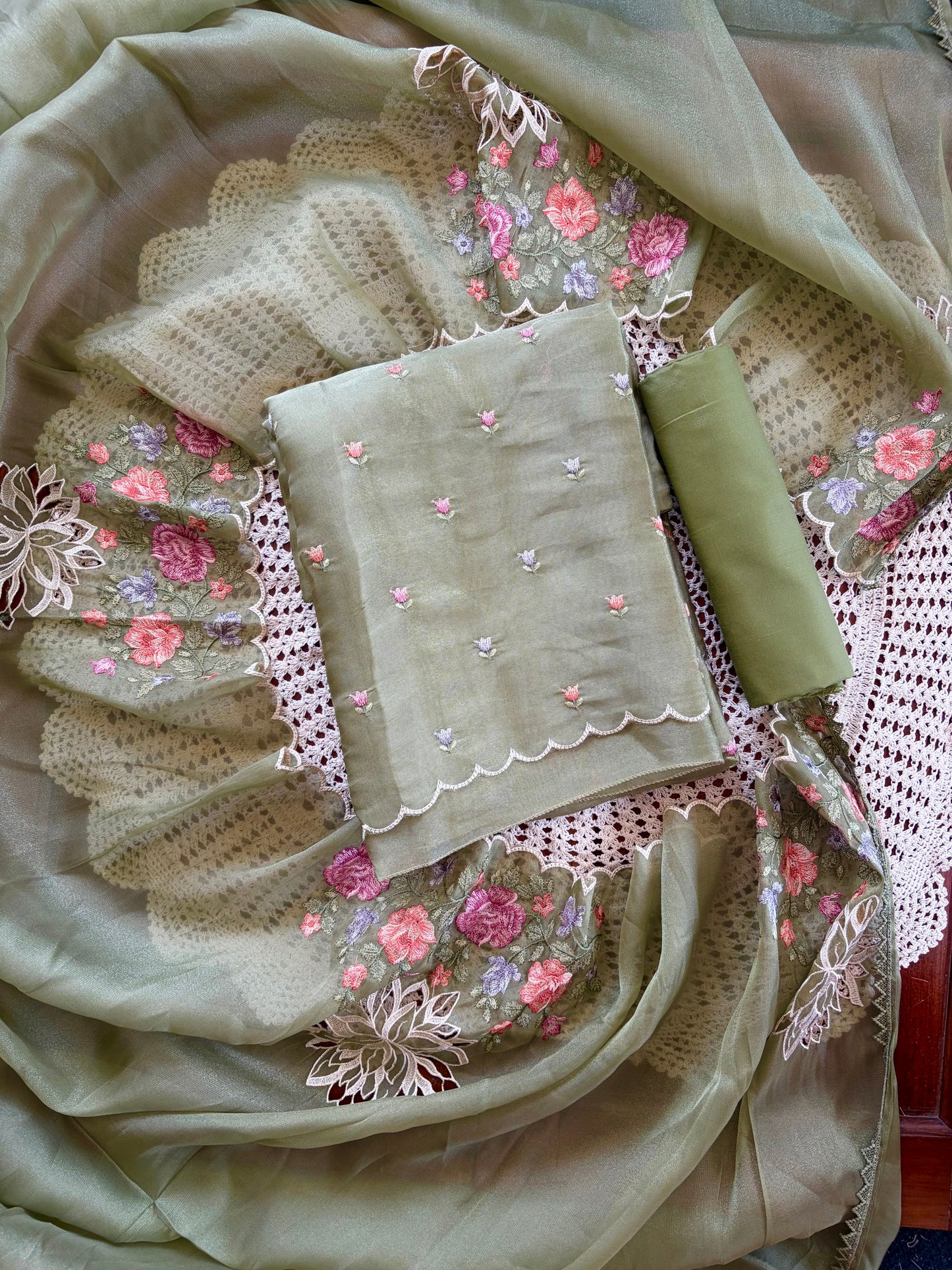 Floral Embroidered Organza Salwar Suit [GUD279]
