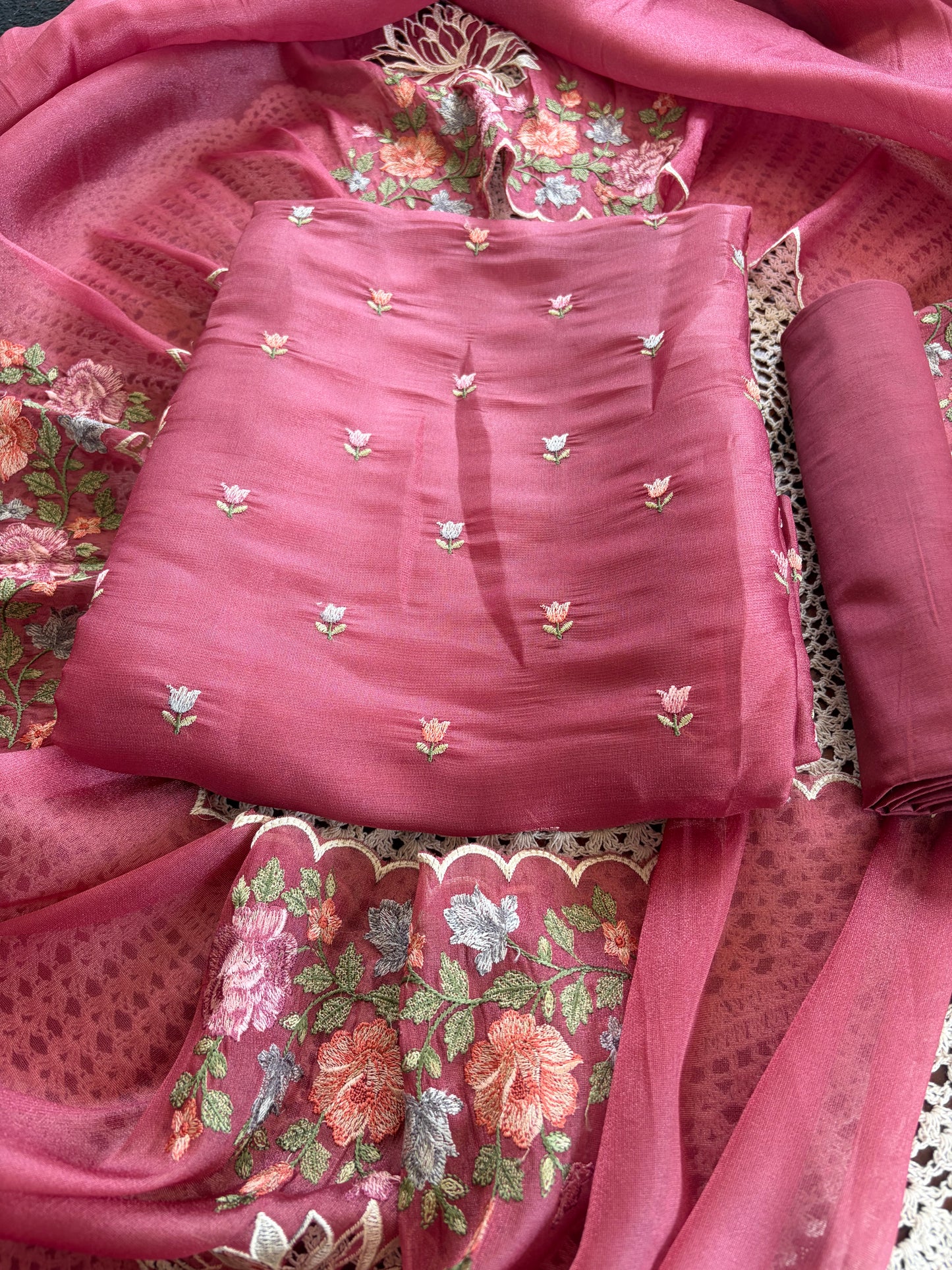 Floral Embroidered Organza Salwar Suit [GUD278]