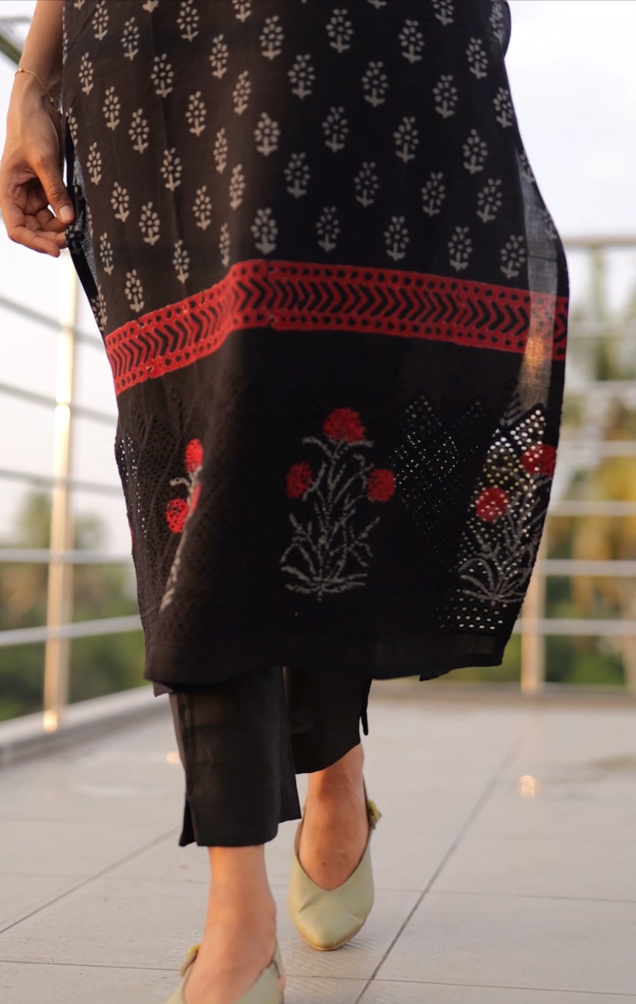 KURTHI876