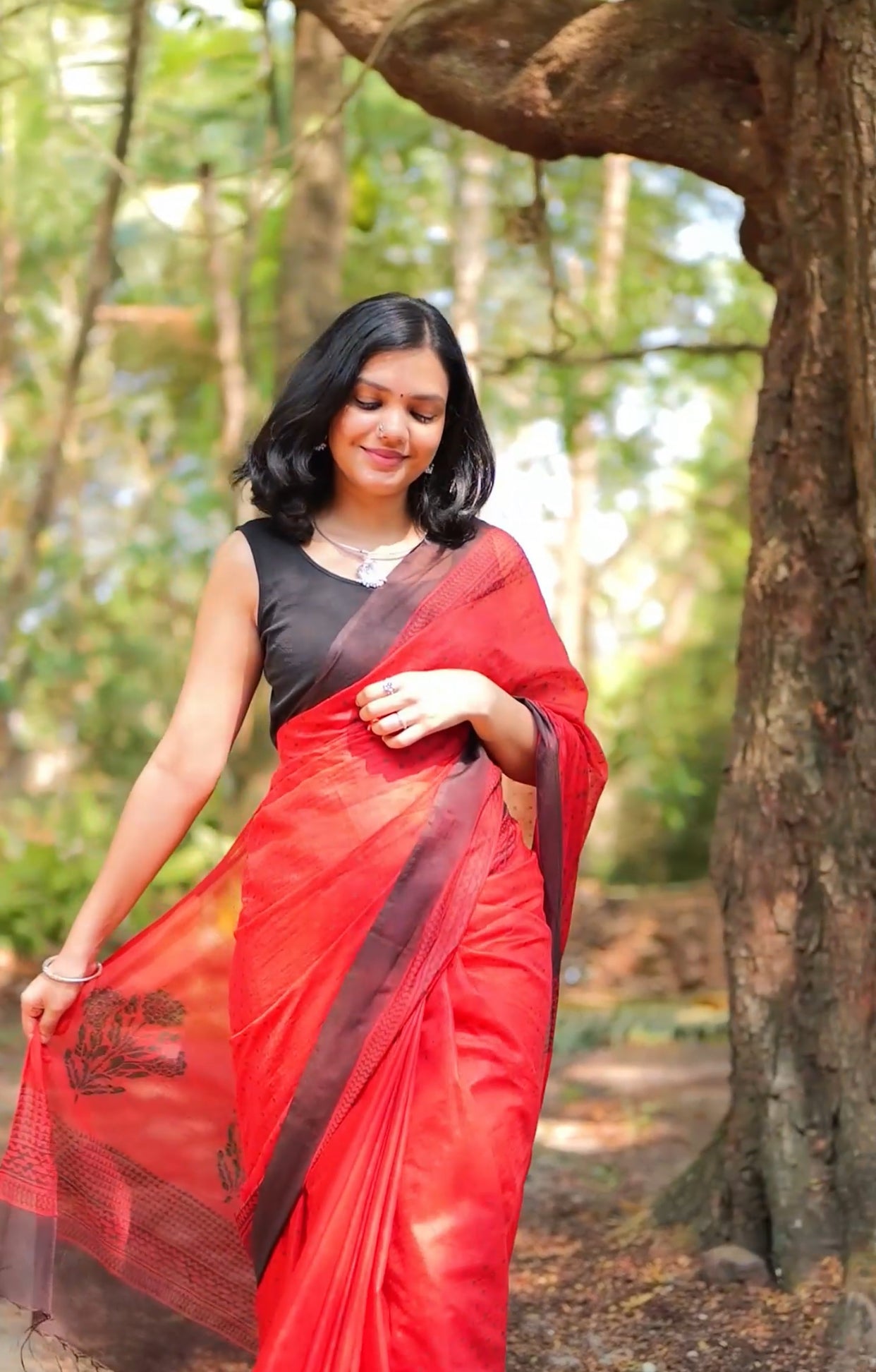 SAREE123J