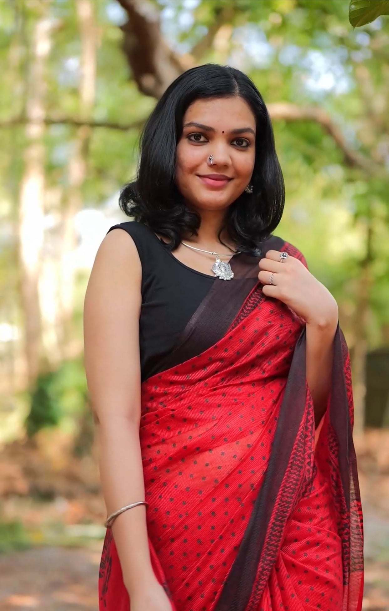 SAREE123J