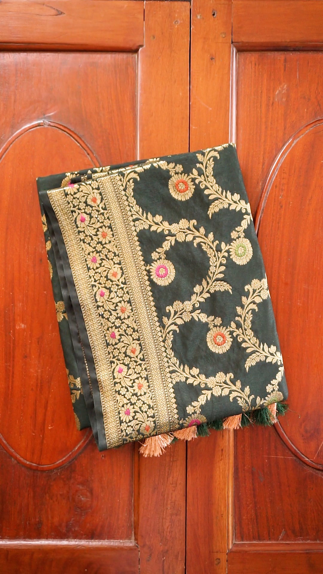 Elegant Dark Green Soft Silk Saree with Zari Work [AV17]