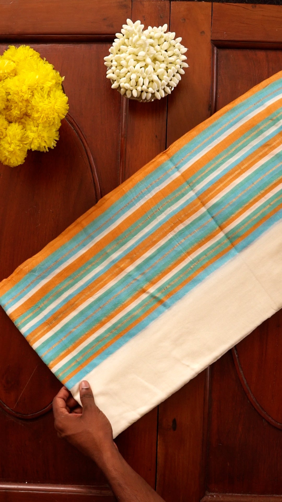 Traditional Kerala Mul Cotton Saree with Classic Kasavu Border