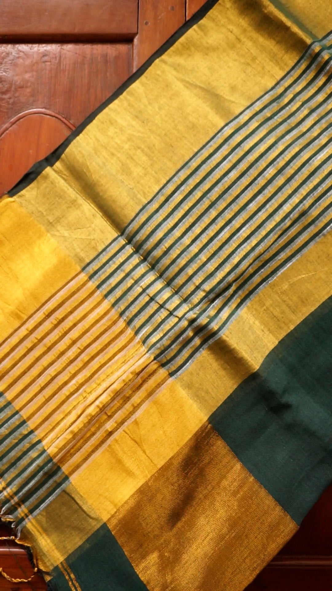 Elegant Mul Cotton Saree [MC53]