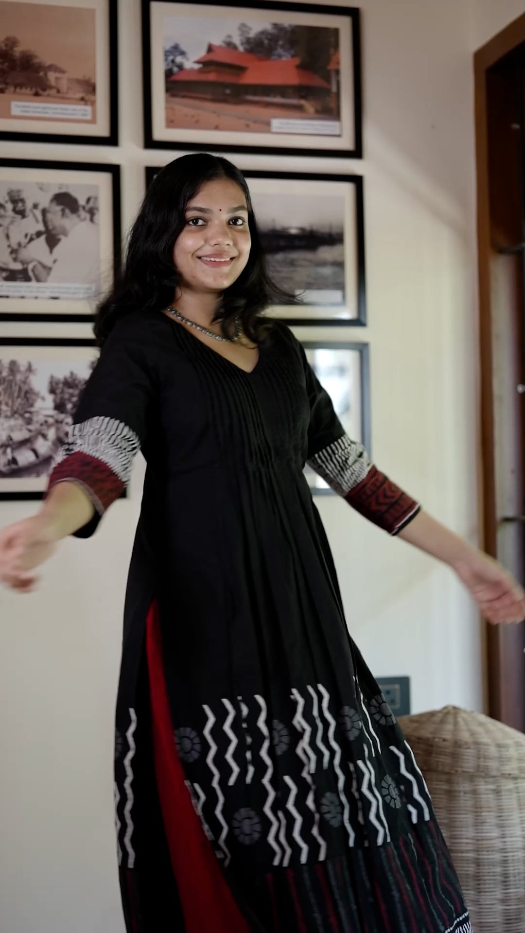 Black & Red Printed Kurti [ZD04]