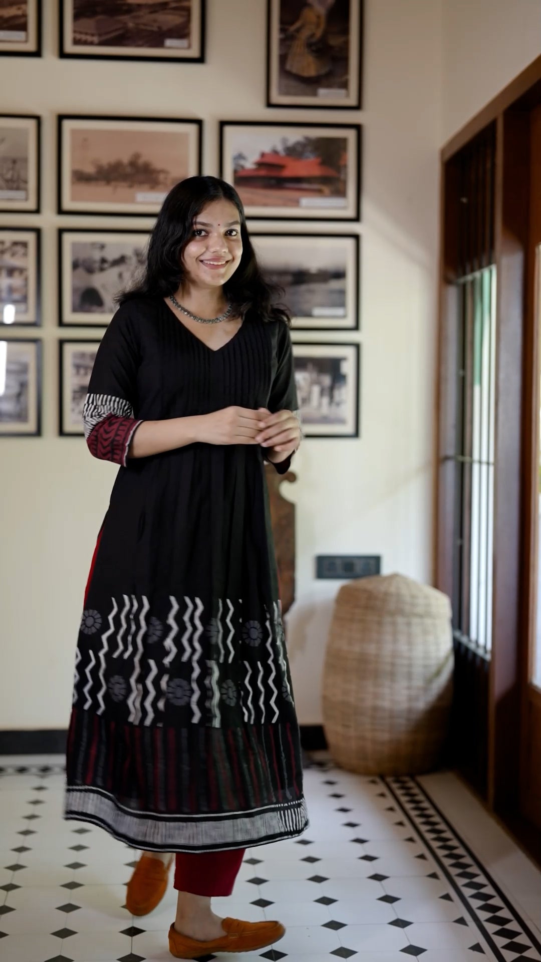 Black & Red Printed Kurti [ZD04]