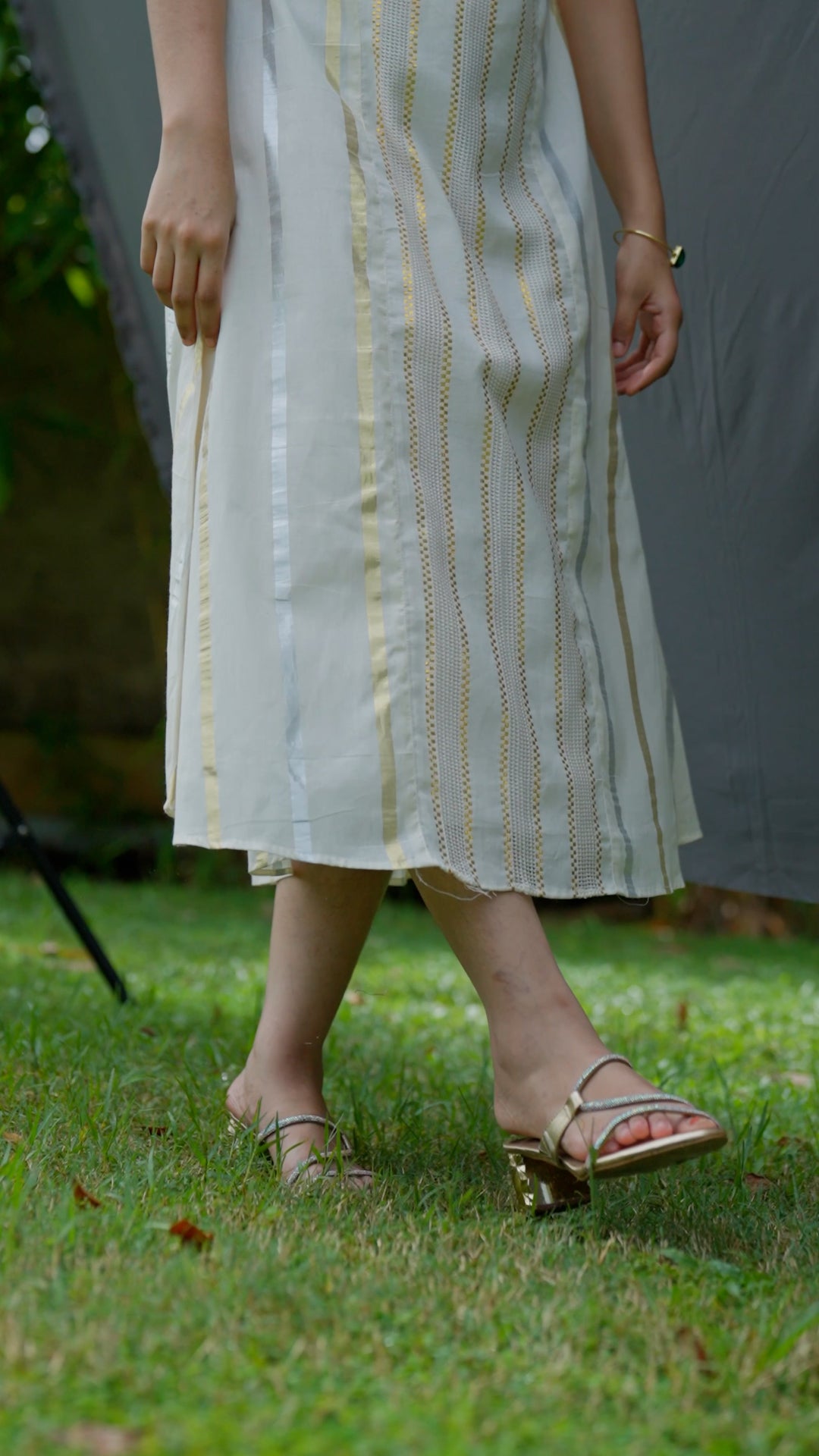 Elegant Ivory Cotton Kurthi – Timeless Festive Charm [RK09]