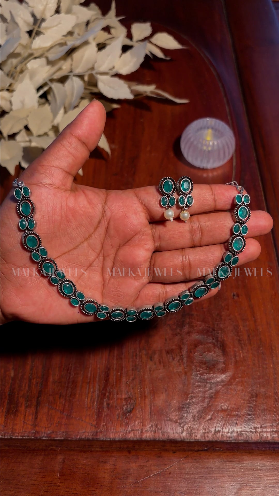 Elegant Green Stone Jewelry Set [MK8]