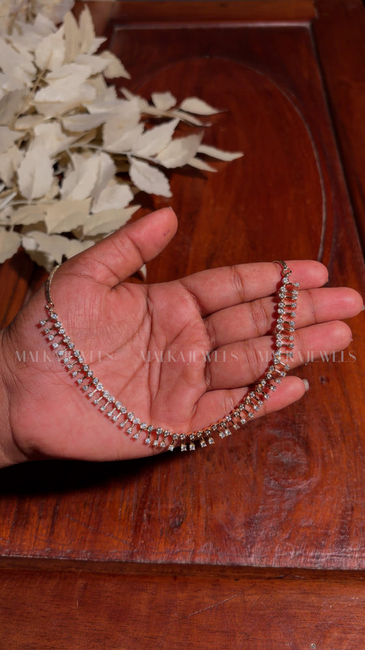 Stylish Lightweight Necklace [MK11]