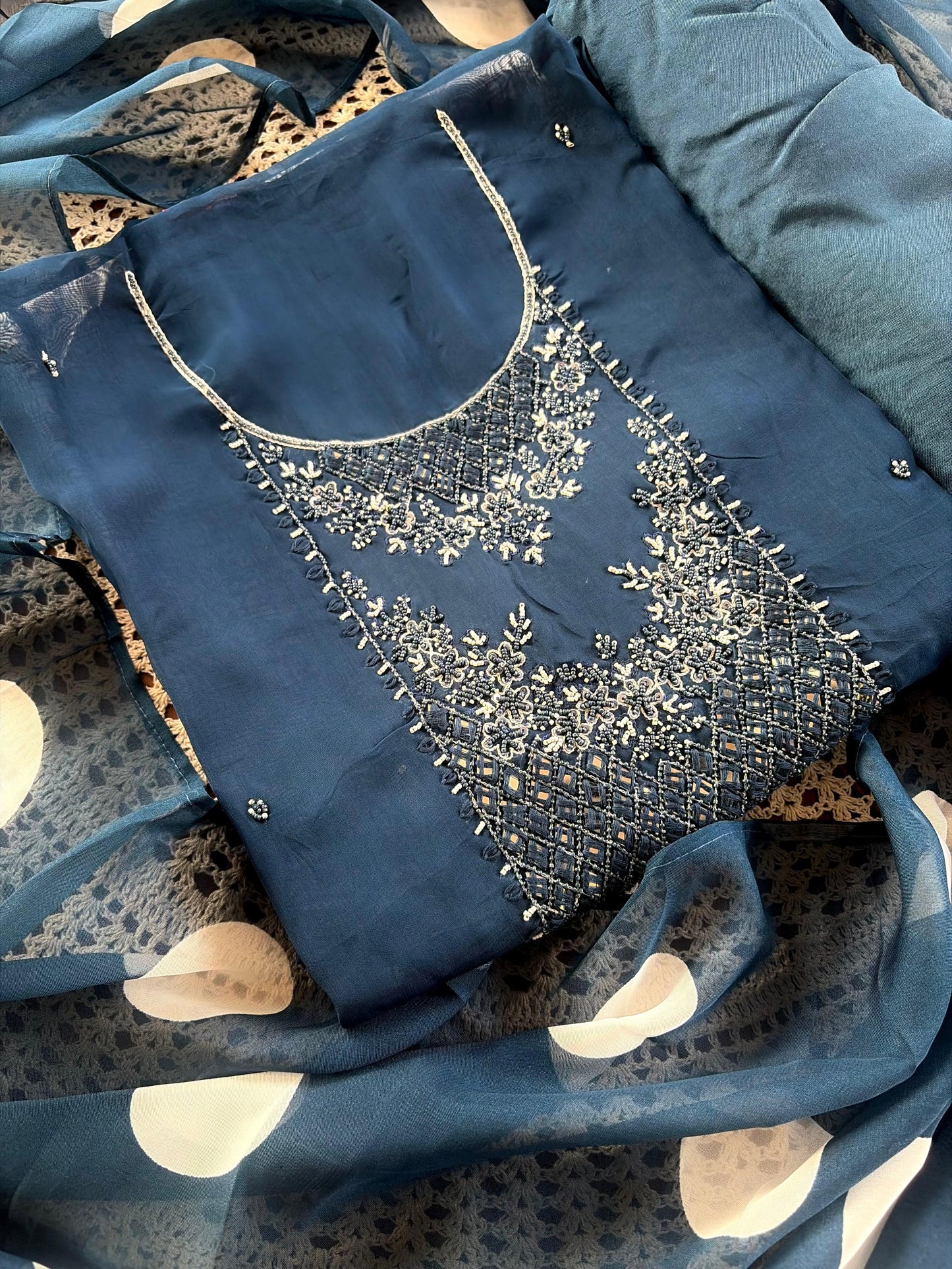 Premium Georgette Embroidered Unstitched Salwar Set {GUE102]