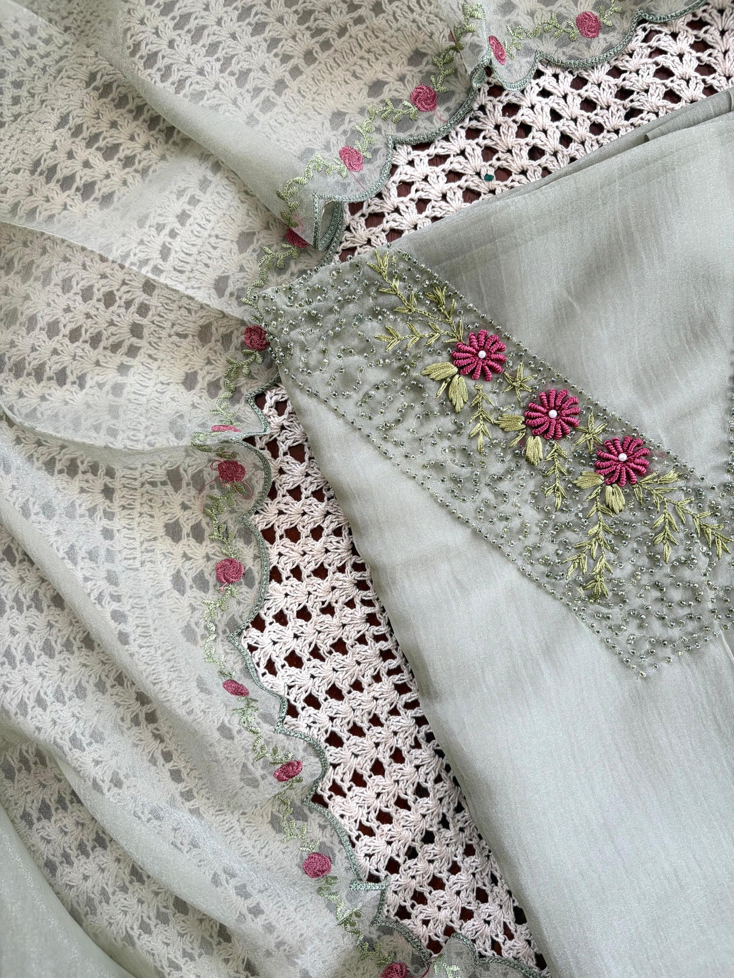 Premium Crushed Organza Unstitched Salwar Set with Floral Embroidery[GUD305]