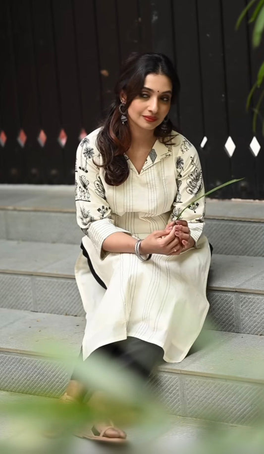 Elegant Ivory Embroidered Kurthi [SDN1]